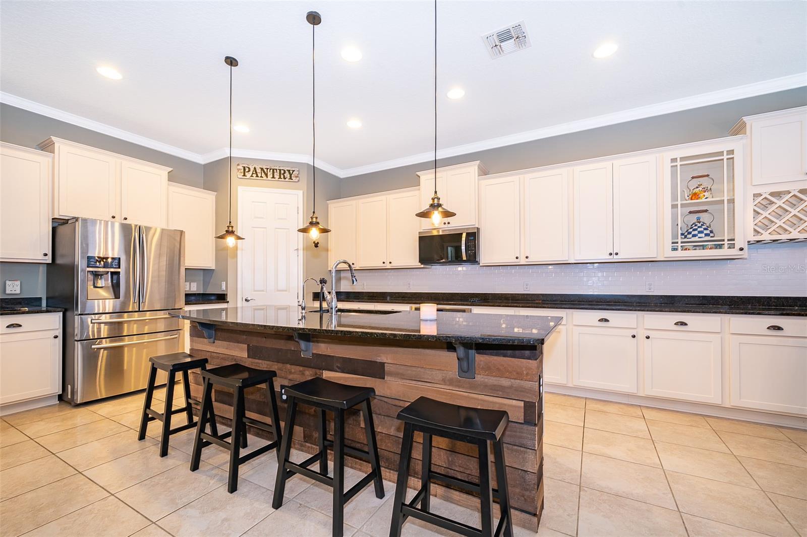 Image 11 of 40 For 9379 Royal Estates Boulevard