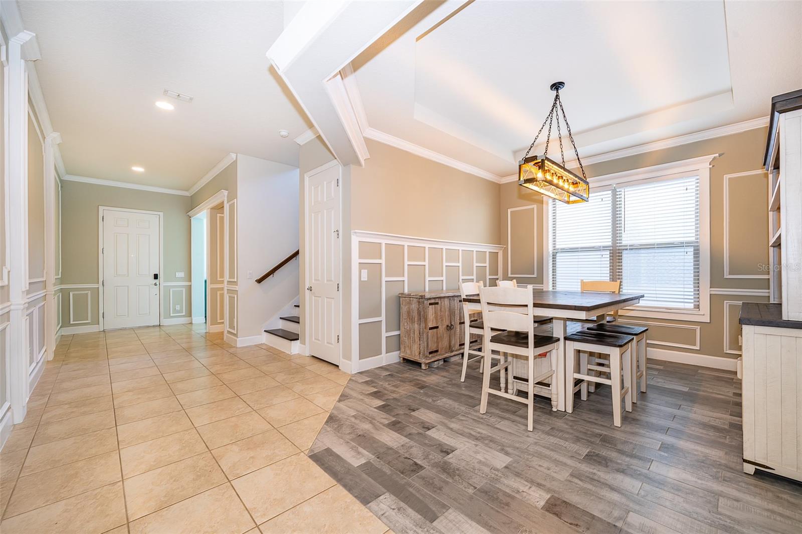 Image 4 of 40 For 9379 Royal Estates Boulevard