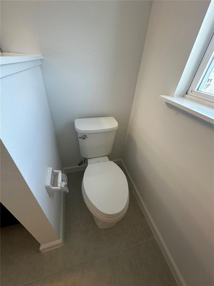 Image 12 of 24 For 14099 Lochend Way