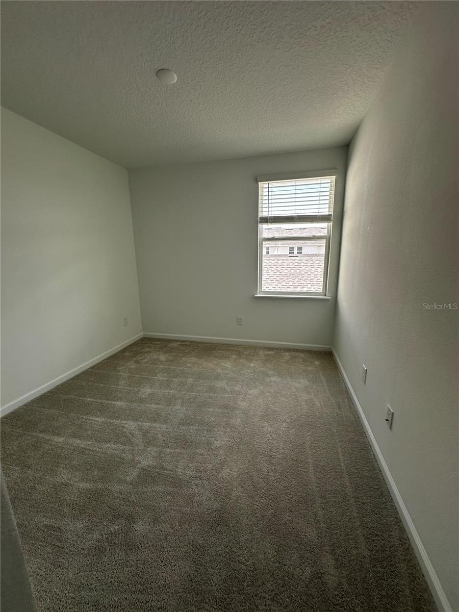 Image 17 of 24 For 14099 Lochend Way