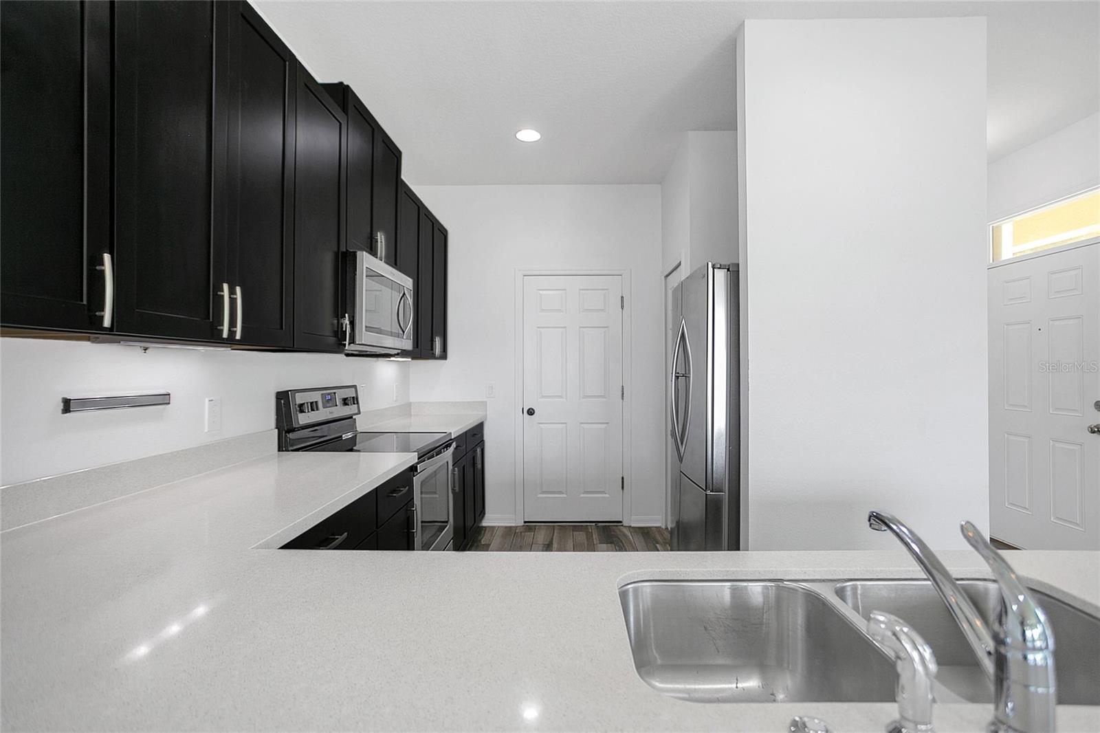 Image 10 of 38 For 17458 Chateau Pine Way