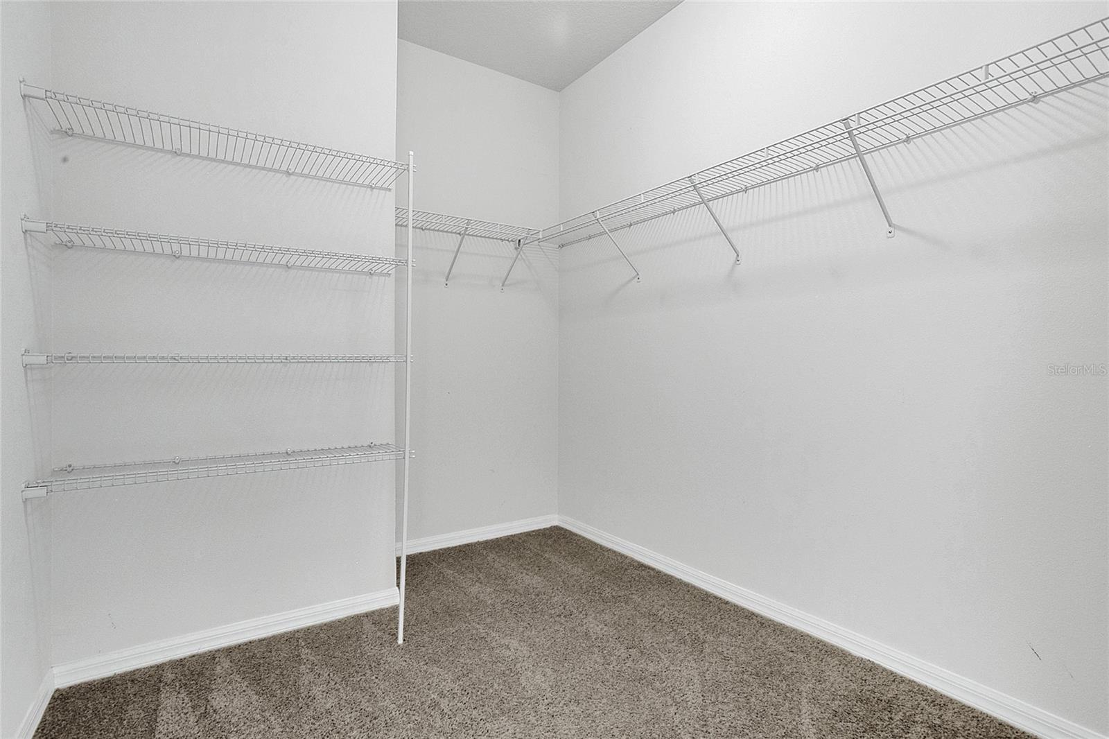 Image 13 of 38 For 17458 Chateau Pine Way
