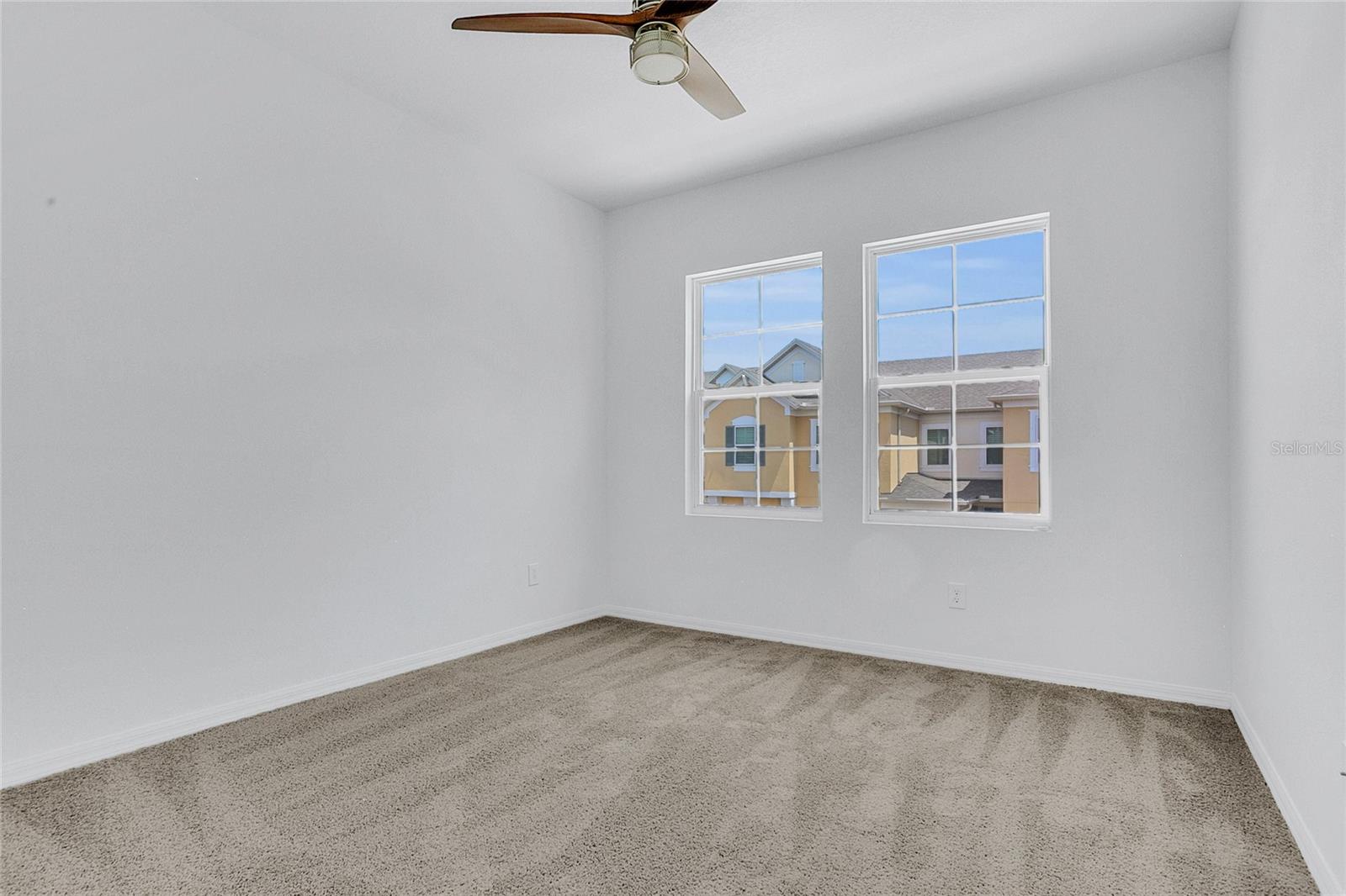 Image 16 of 38 For 17458 Chateau Pine Way