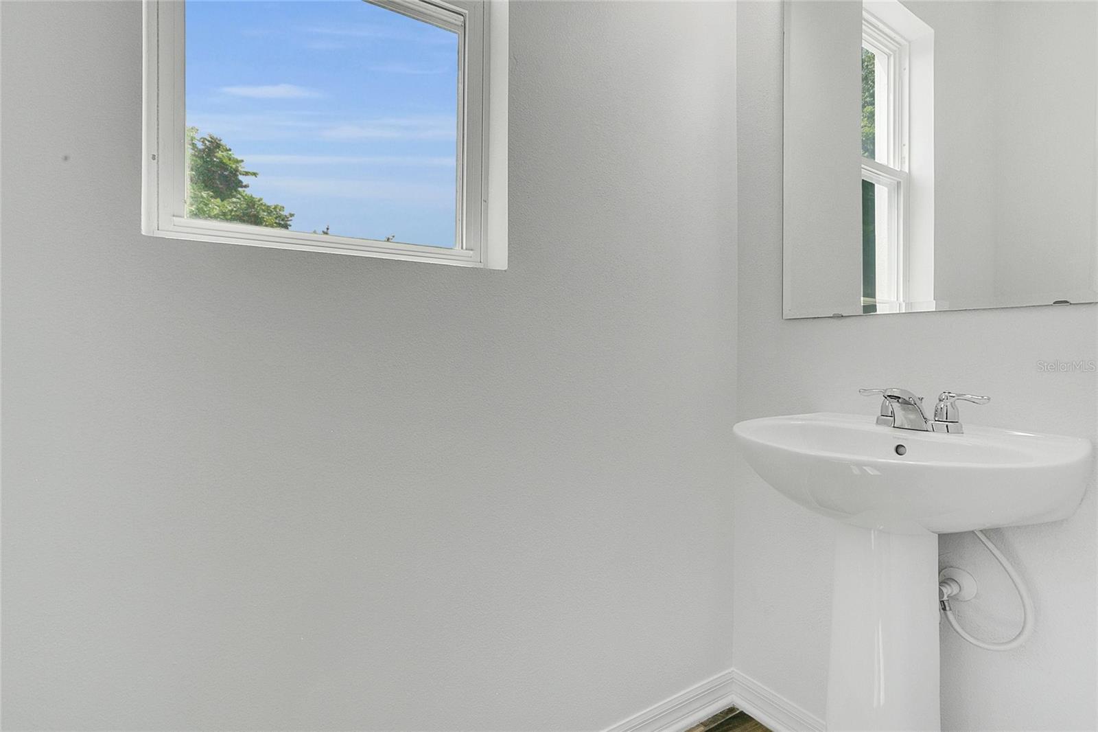 Image 20 of 38 For 17458 Chateau Pine Way