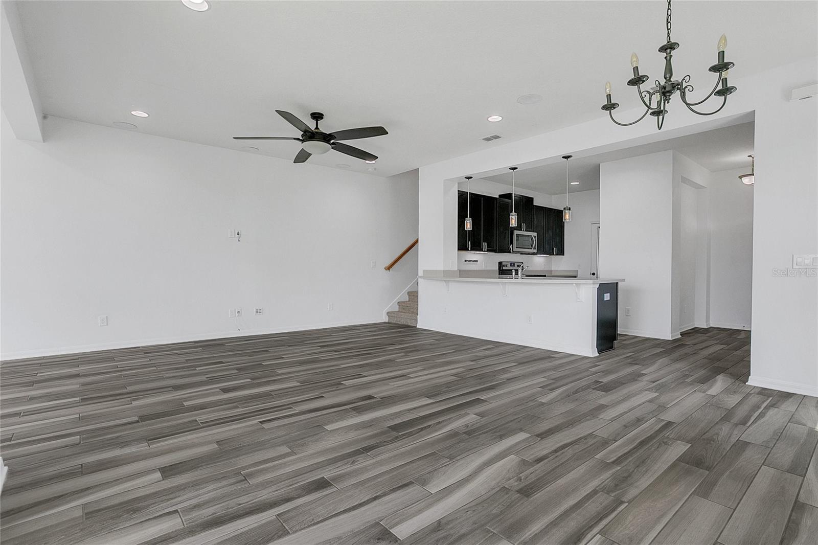 Image 7 of 38 For 17458 Chateau Pine Way