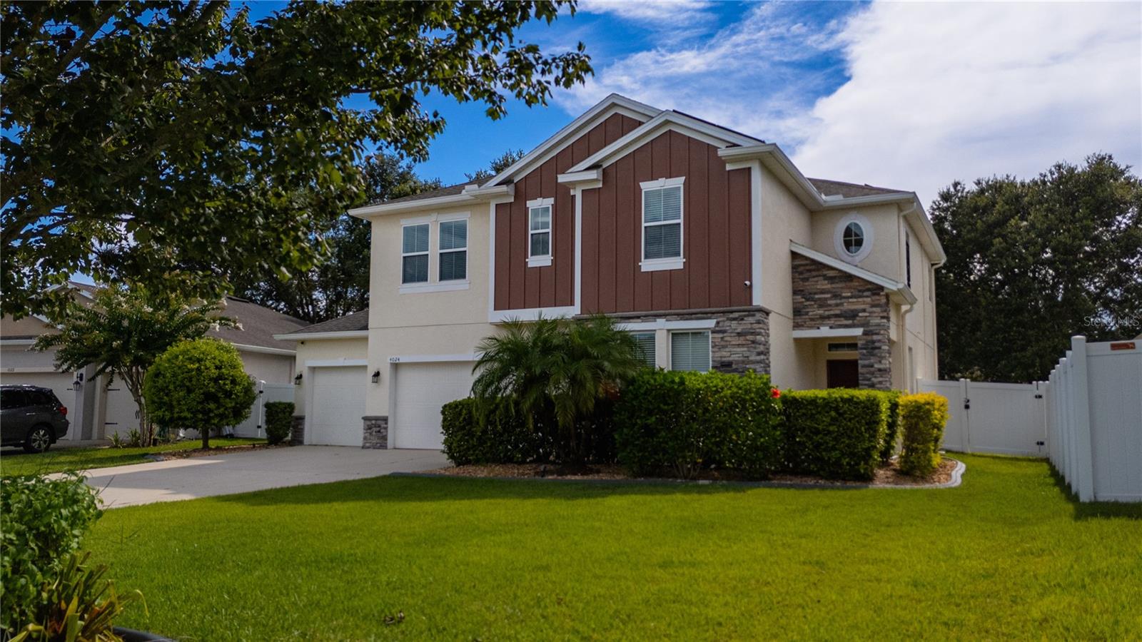 Image 6 of 44 For 4024 Blazewater Court