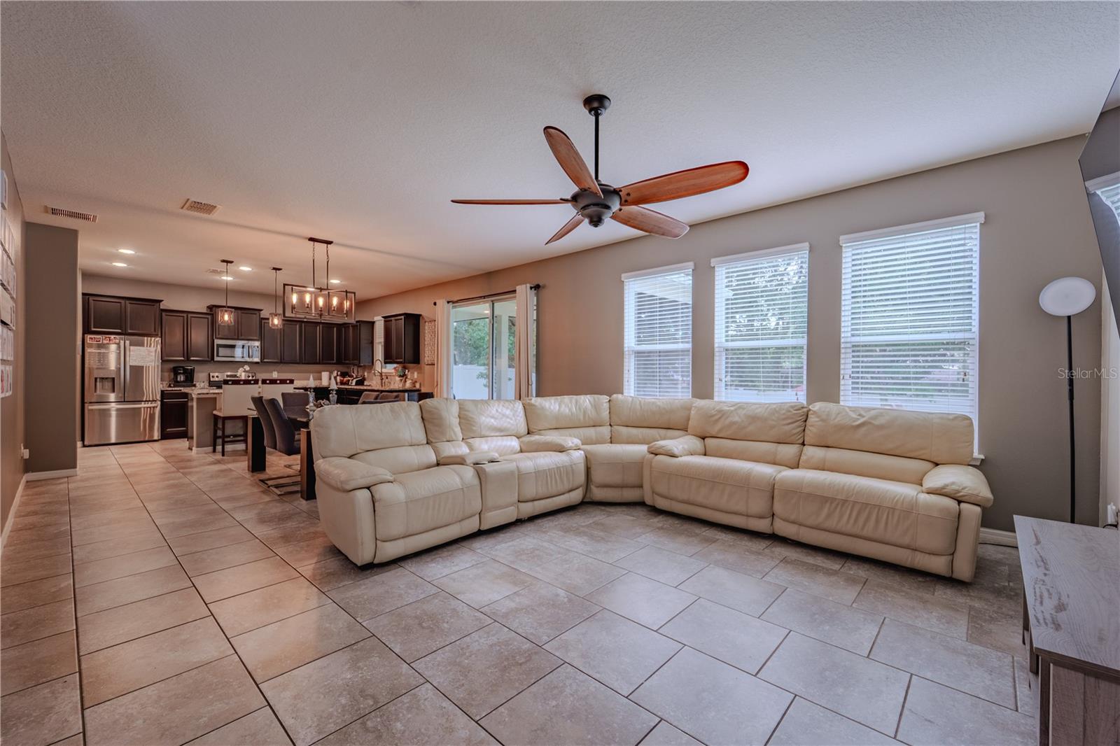Image 7 of 44 For 4024 Blazewater Court
