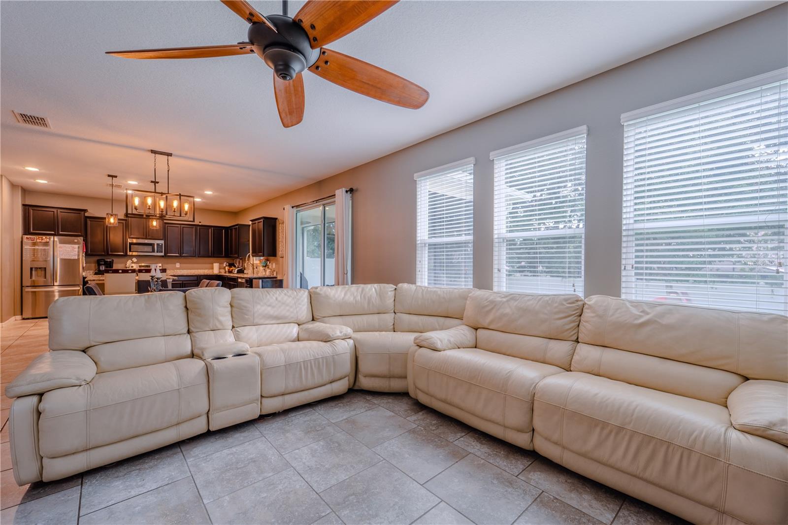 Image 8 of 44 For 4024 Blazewater Court