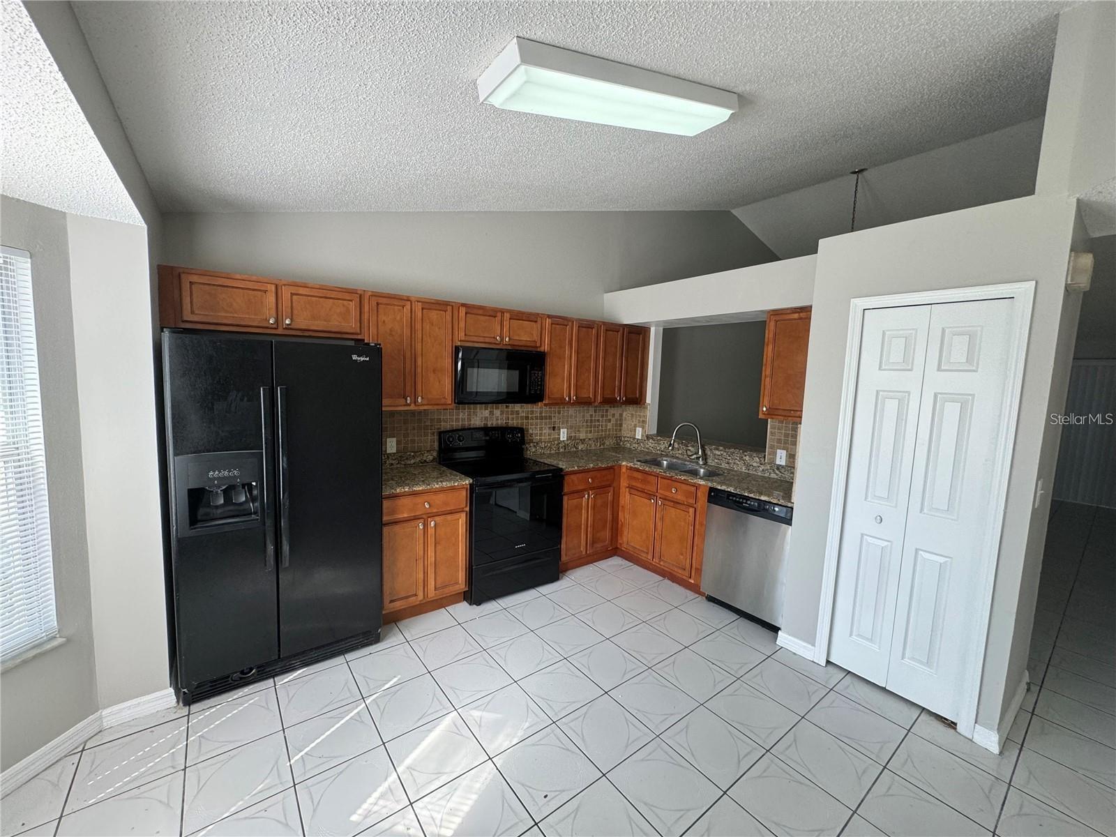 Image 2 of 12 For 1103 Jade East Lane 1103