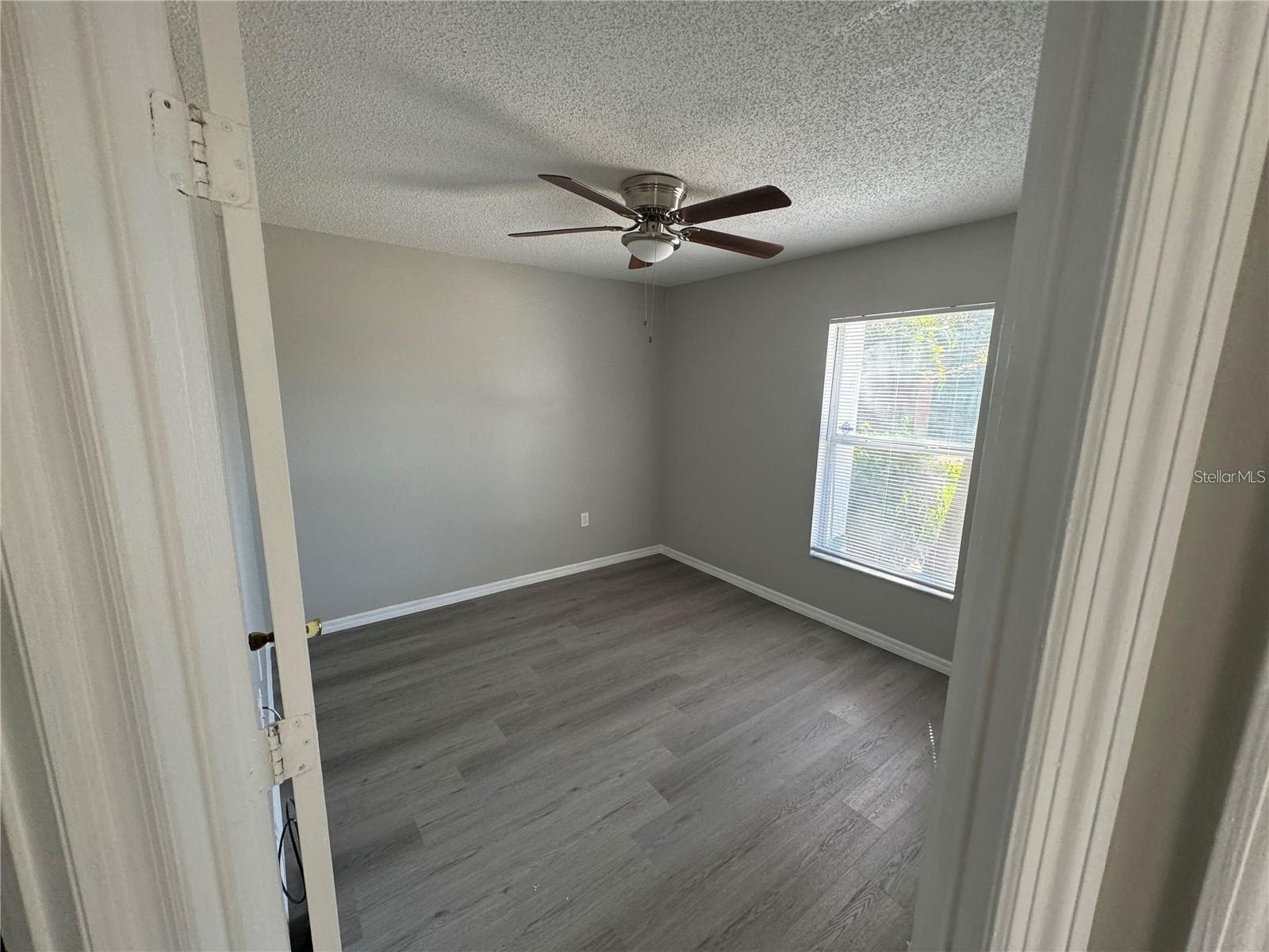Image 4 of 12 For 1103 Jade East Lane 1103
