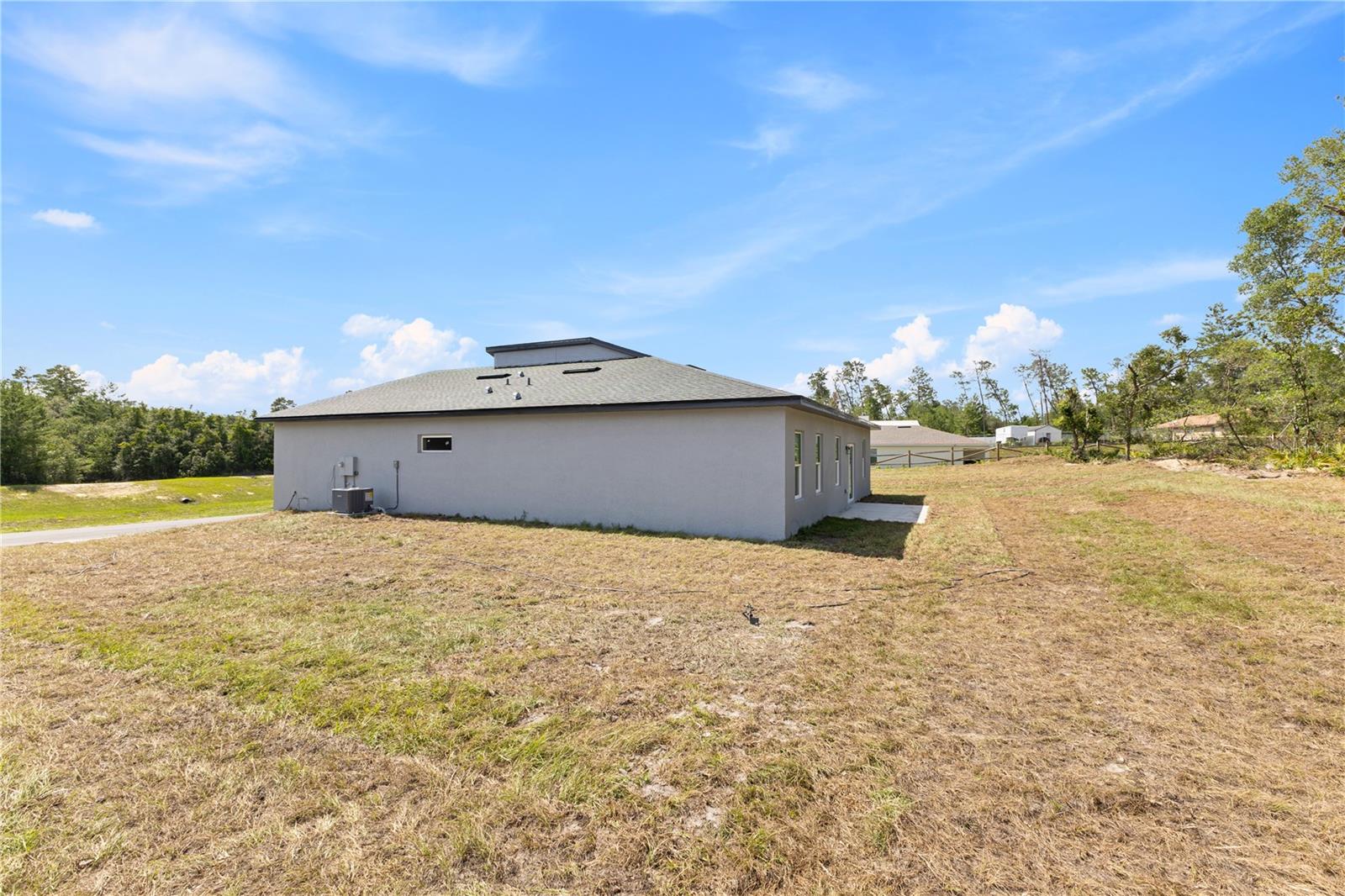 Image 6 of 34 For 17739 35th Avenue Road