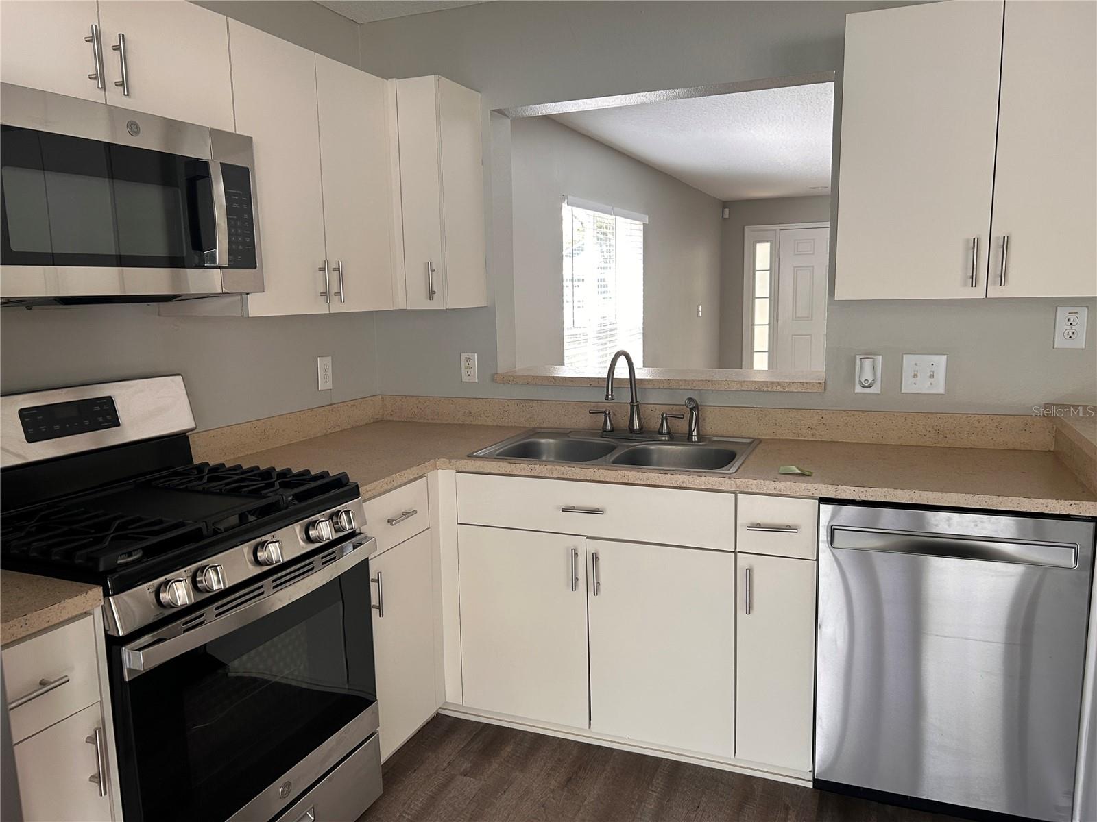 Image 3 of 36 For 6156 Kiteridge Drive