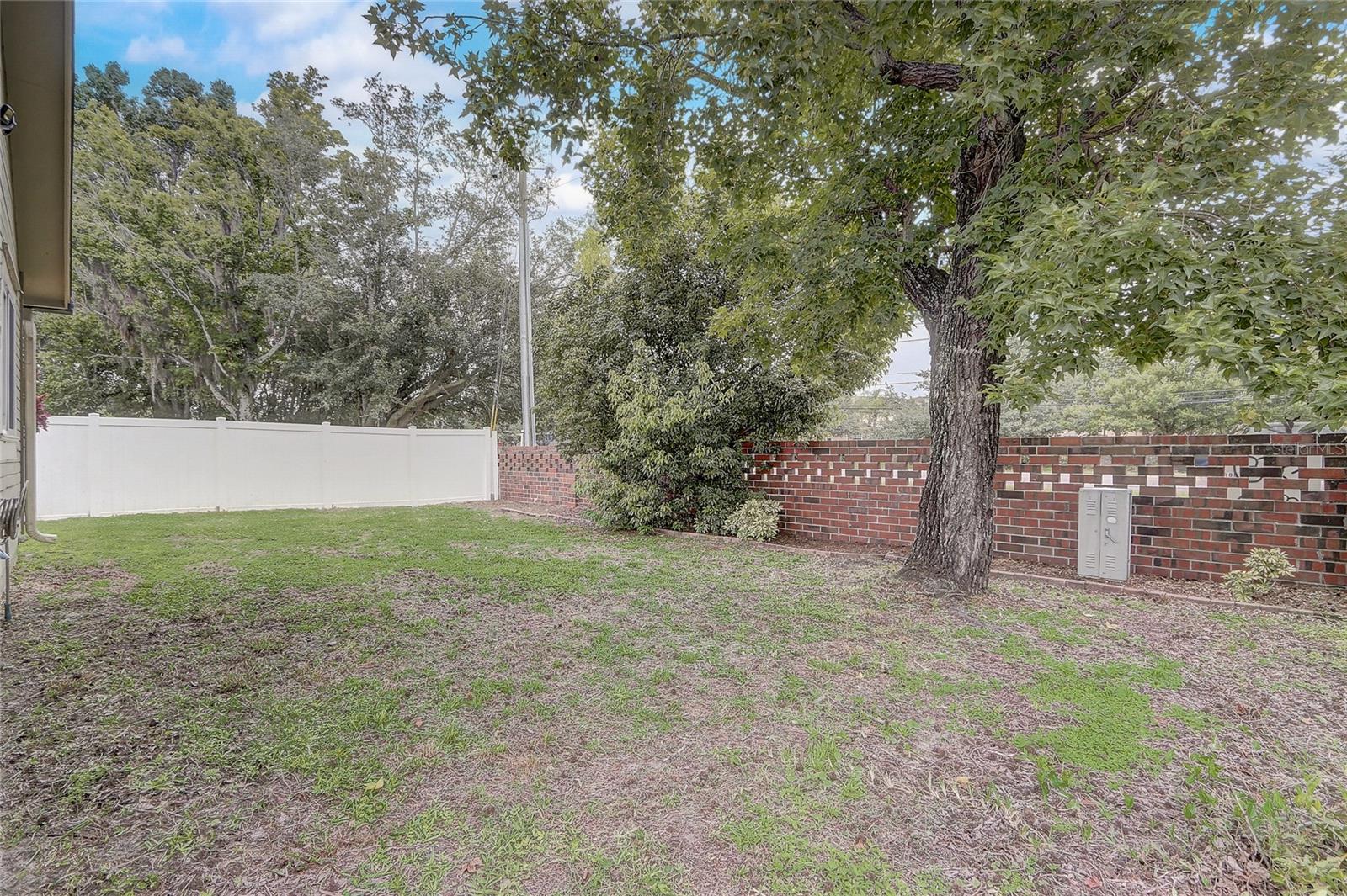 Image 36 of 39 For 9991 Triple Crown Circle