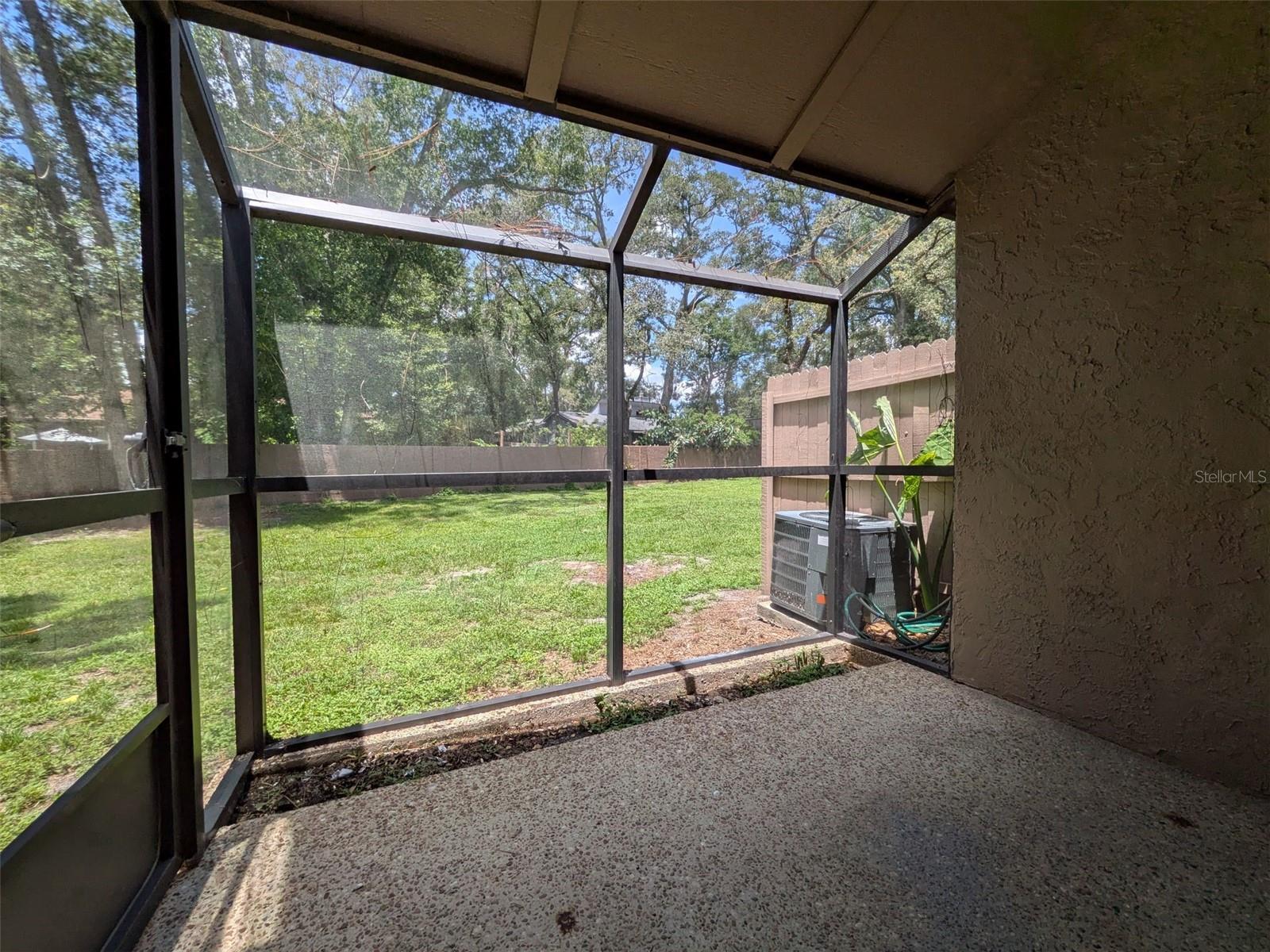 Image 10 of 31 For 940 Douglas Avenue 165