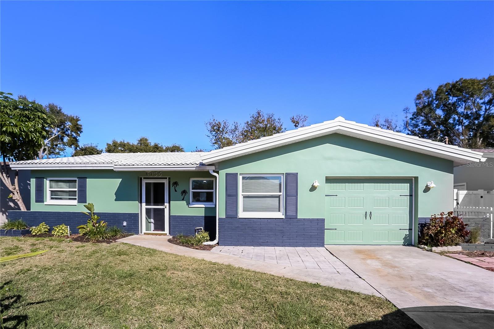Details for 6935 301st Avenue N, CLEARWATER, FL 33761