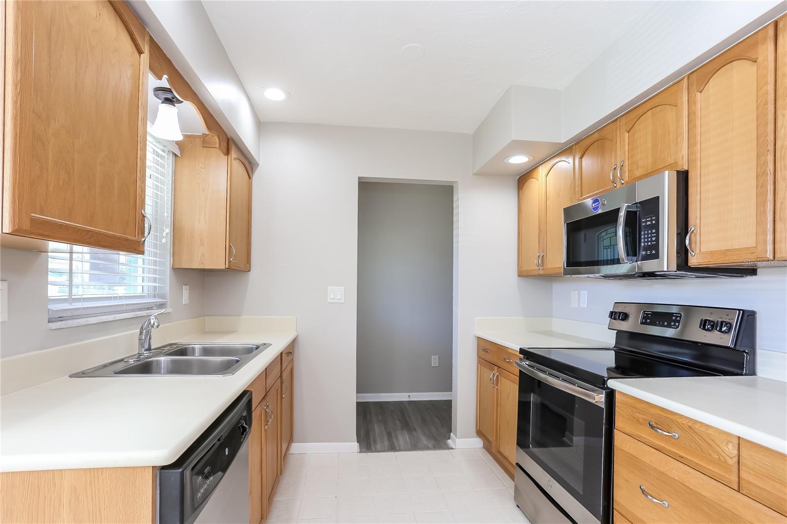 Image 6 of 16 For 6935 301st Avenue N