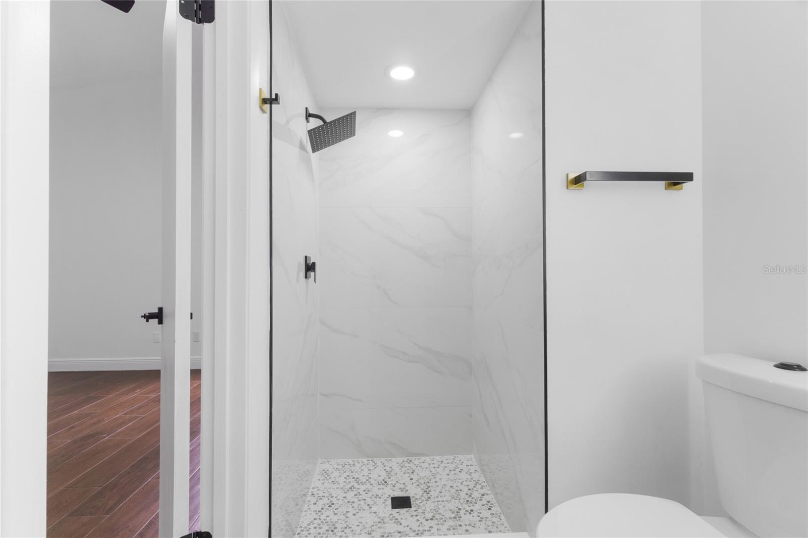 Image 16 of 40 For 12733 Newfield Drive