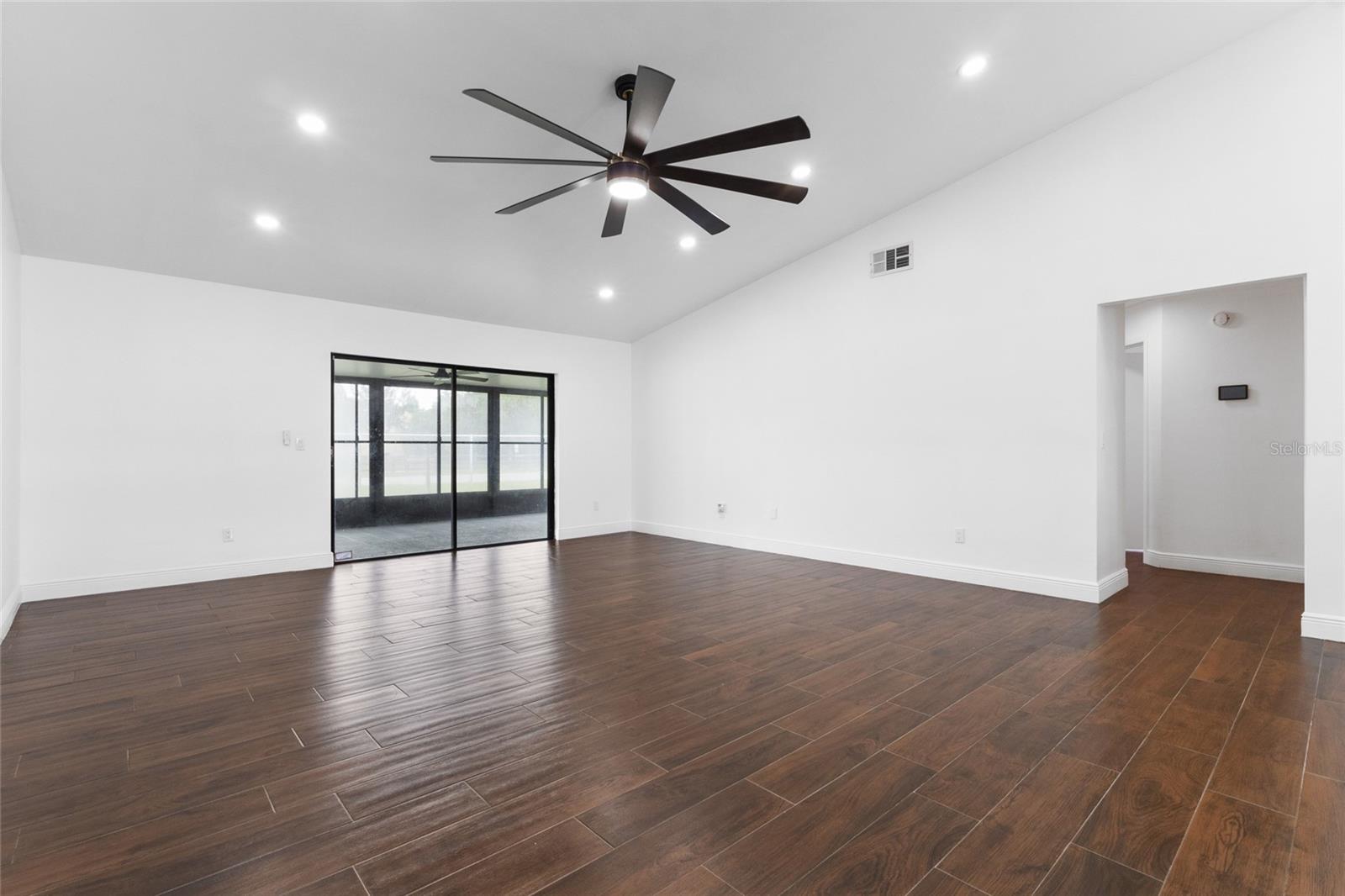 Image 18 of 40 For 12733 Newfield Drive