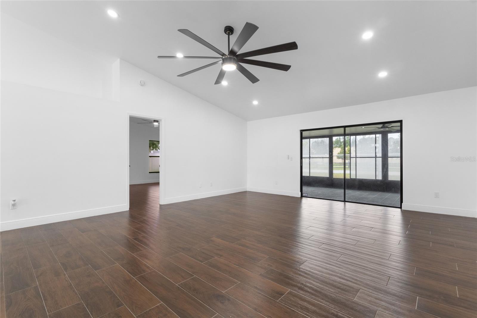 Image 19 of 40 For 12733 Newfield Drive