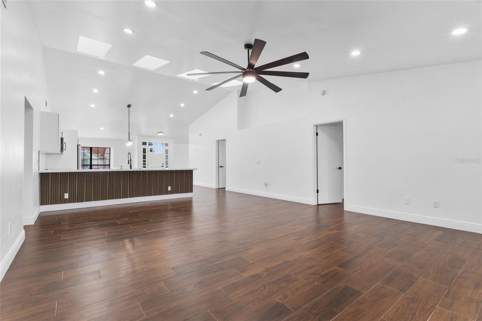 Image 22 of 40 For 12733 Newfield Drive