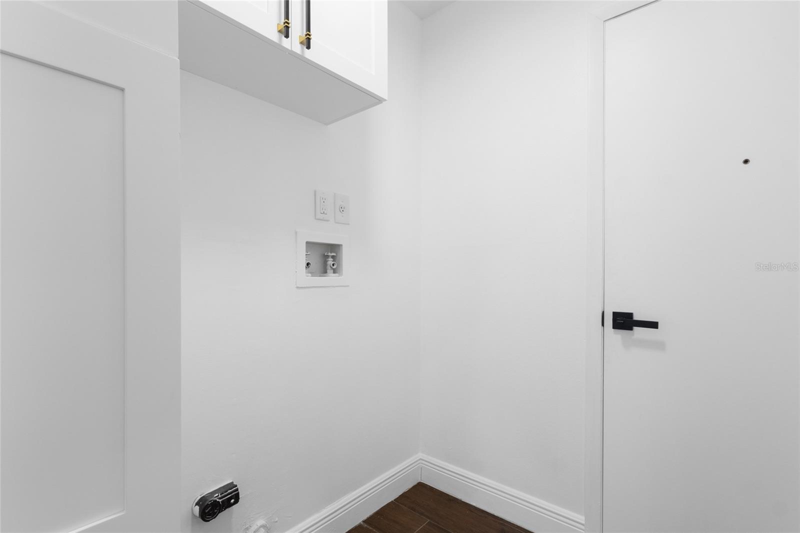 Image 23 of 40 For 12733 Newfield Drive