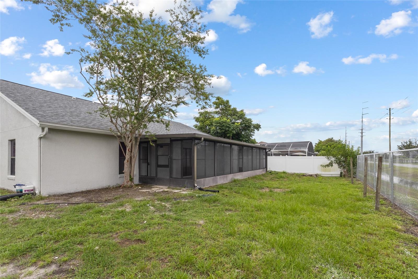 Image 39 of 40 For 12733 Newfield Drive
