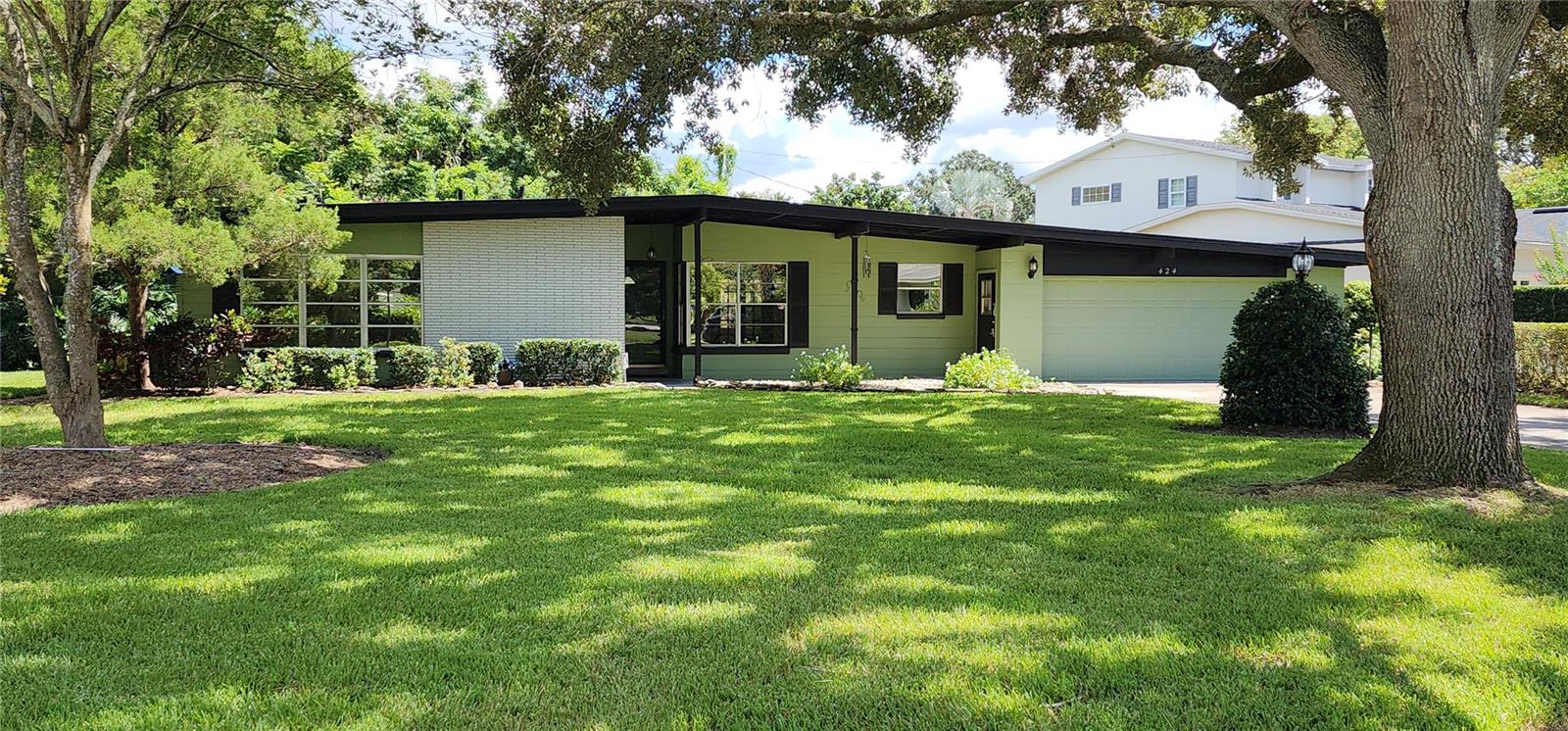 Image 2 of 20 For 424 Dunraven Drive