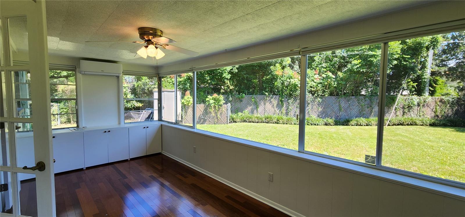 Image 7 of 20 For 424 Dunraven Drive