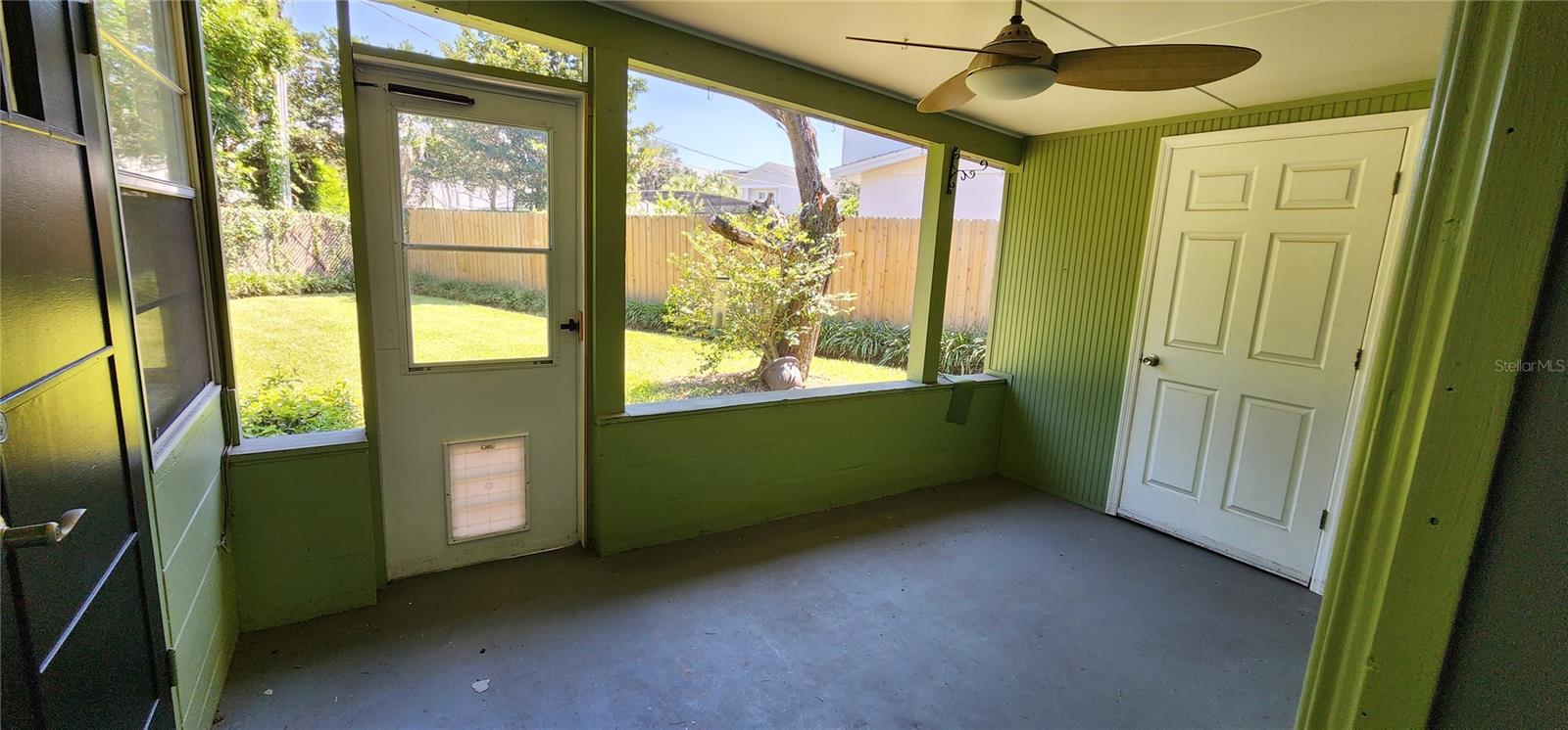 Image 9 of 20 For 424 Dunraven Drive