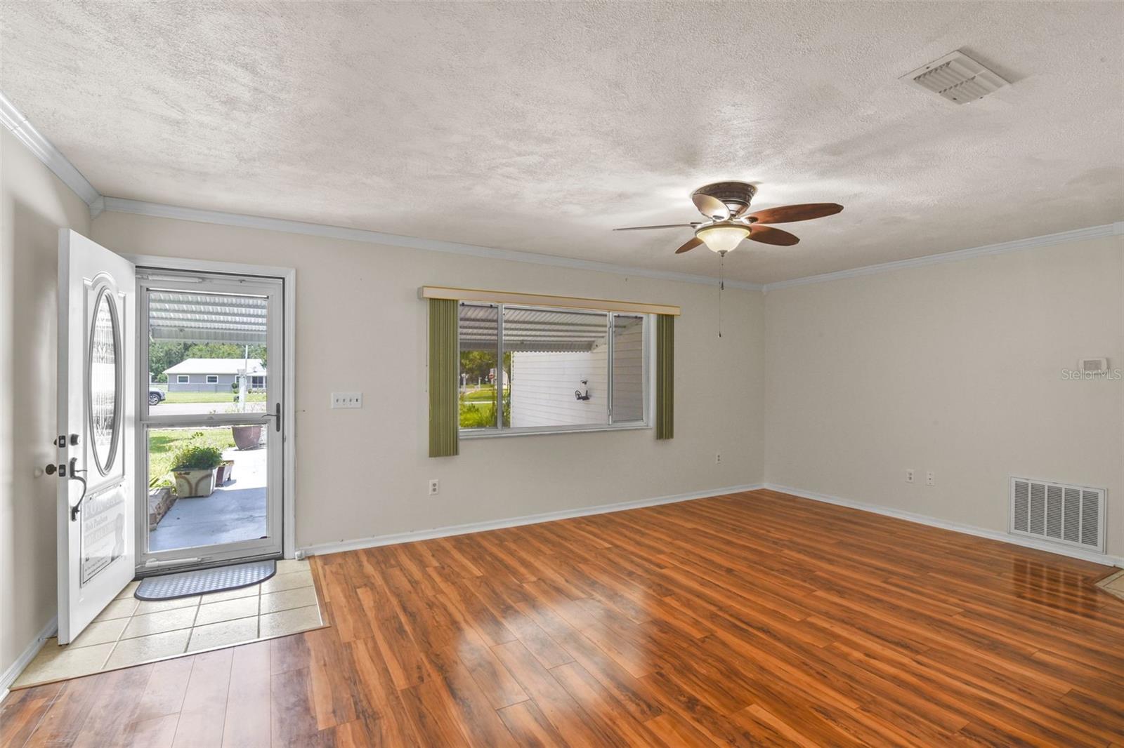Image 7 of 65 For 10185 175th Lane