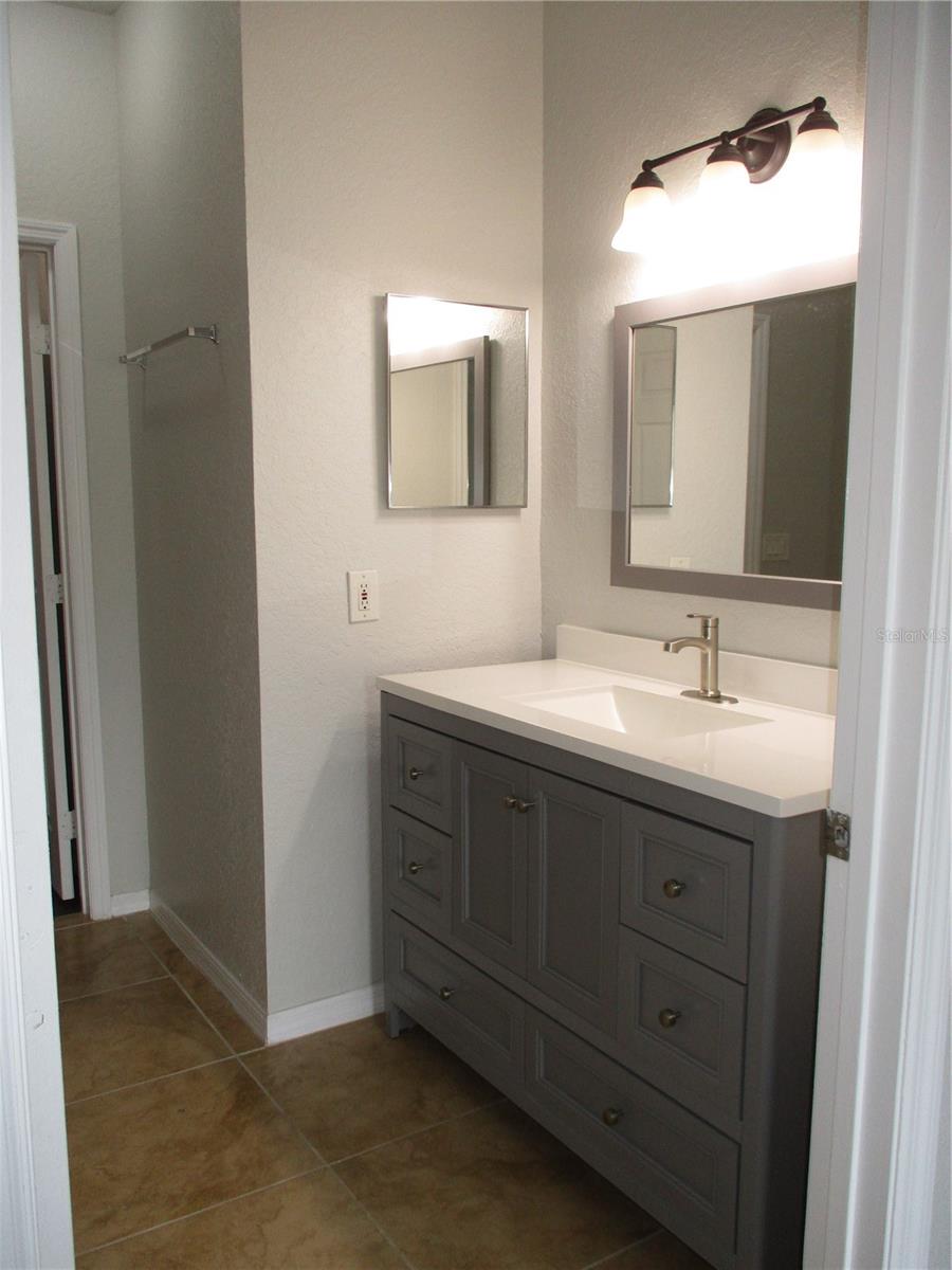 Image 15 of 28 For 6055 Westgate Drive 523