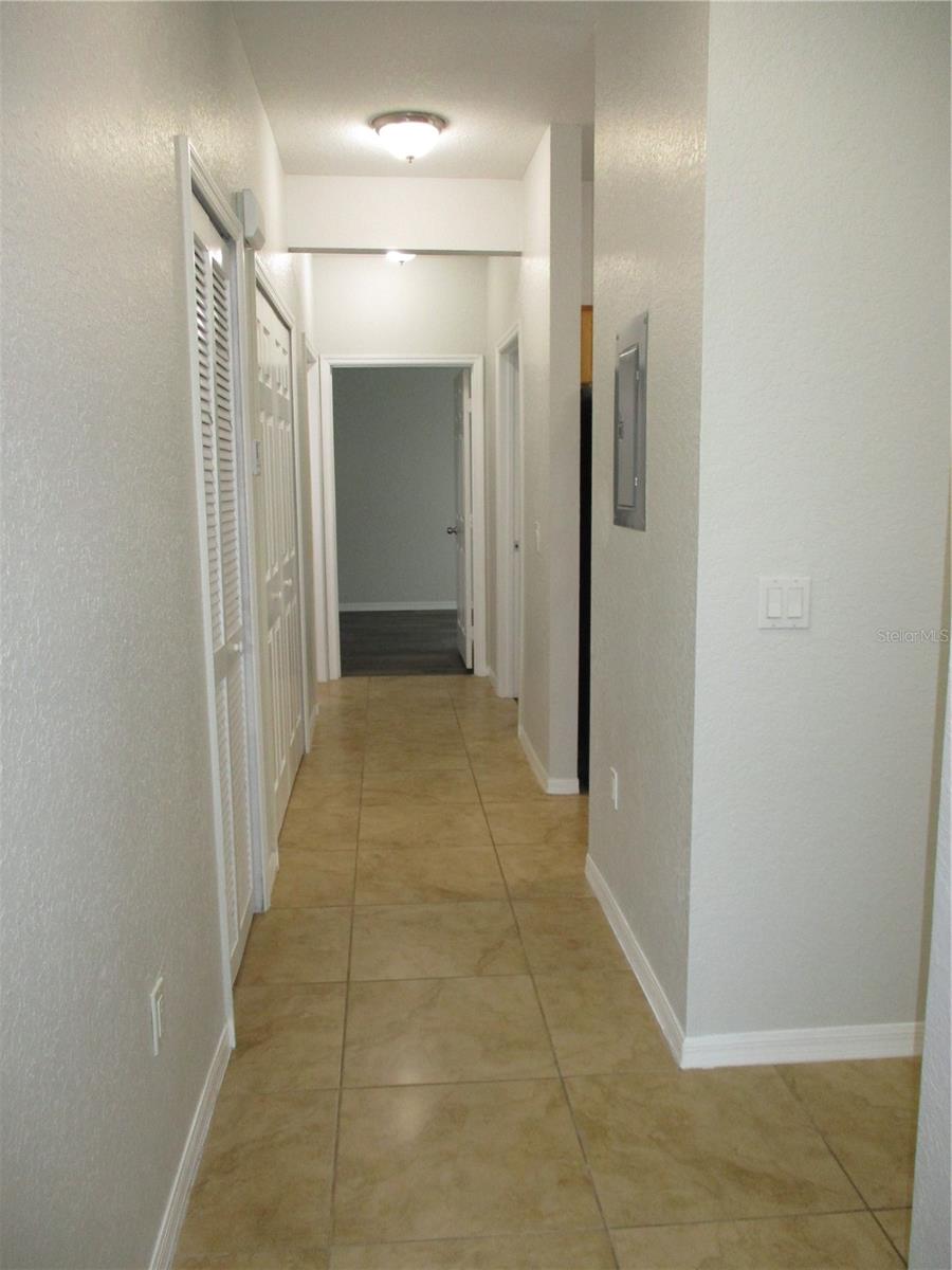 Image 18 of 28 For 6055 Westgate Drive 523