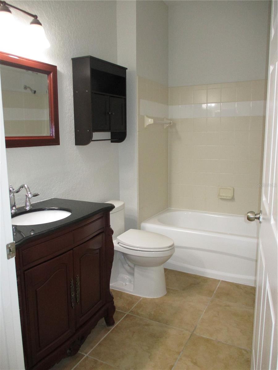 Image 19 of 28 For 6055 Westgate Drive 523
