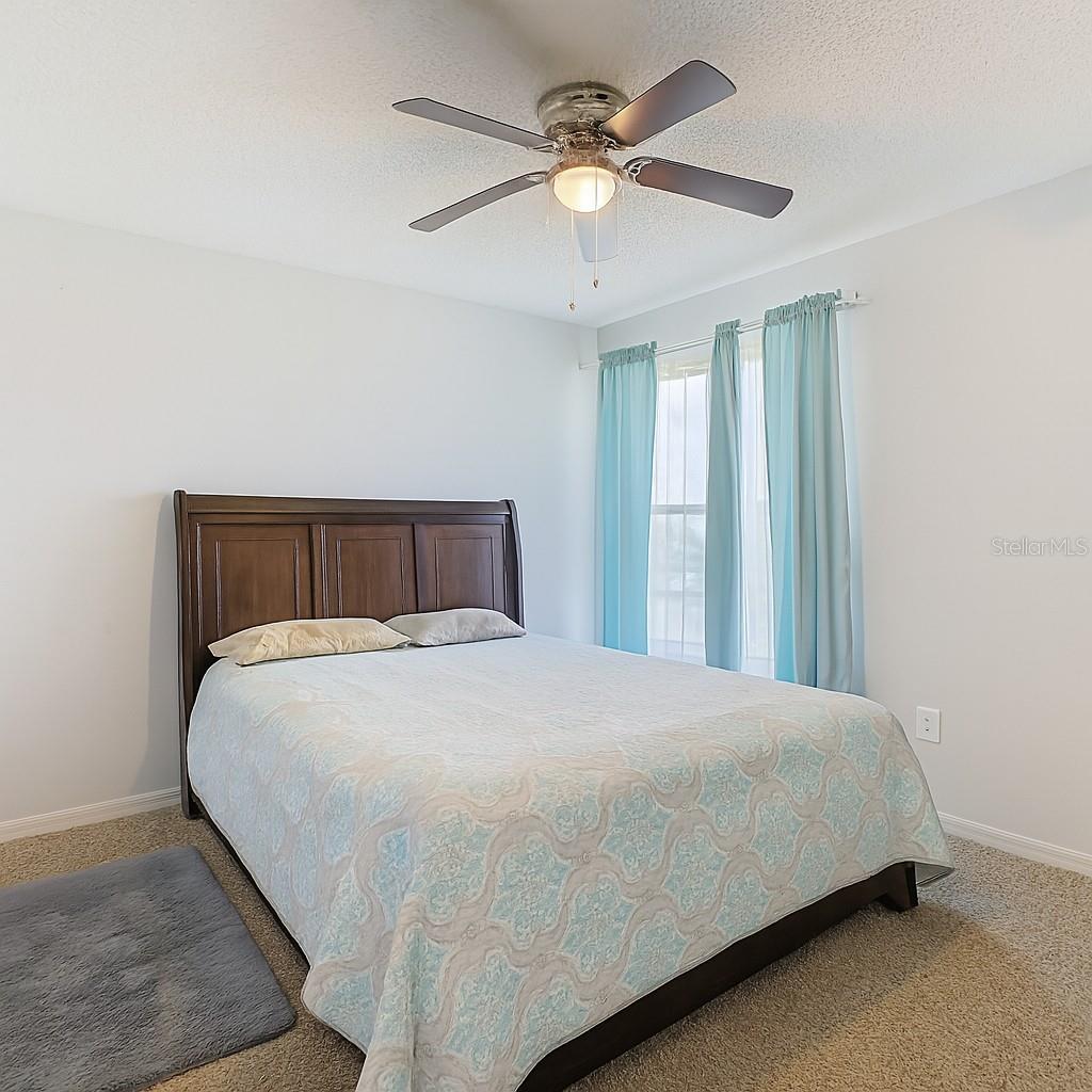 Image 17 of 38 For 401 Bloomfield Drive