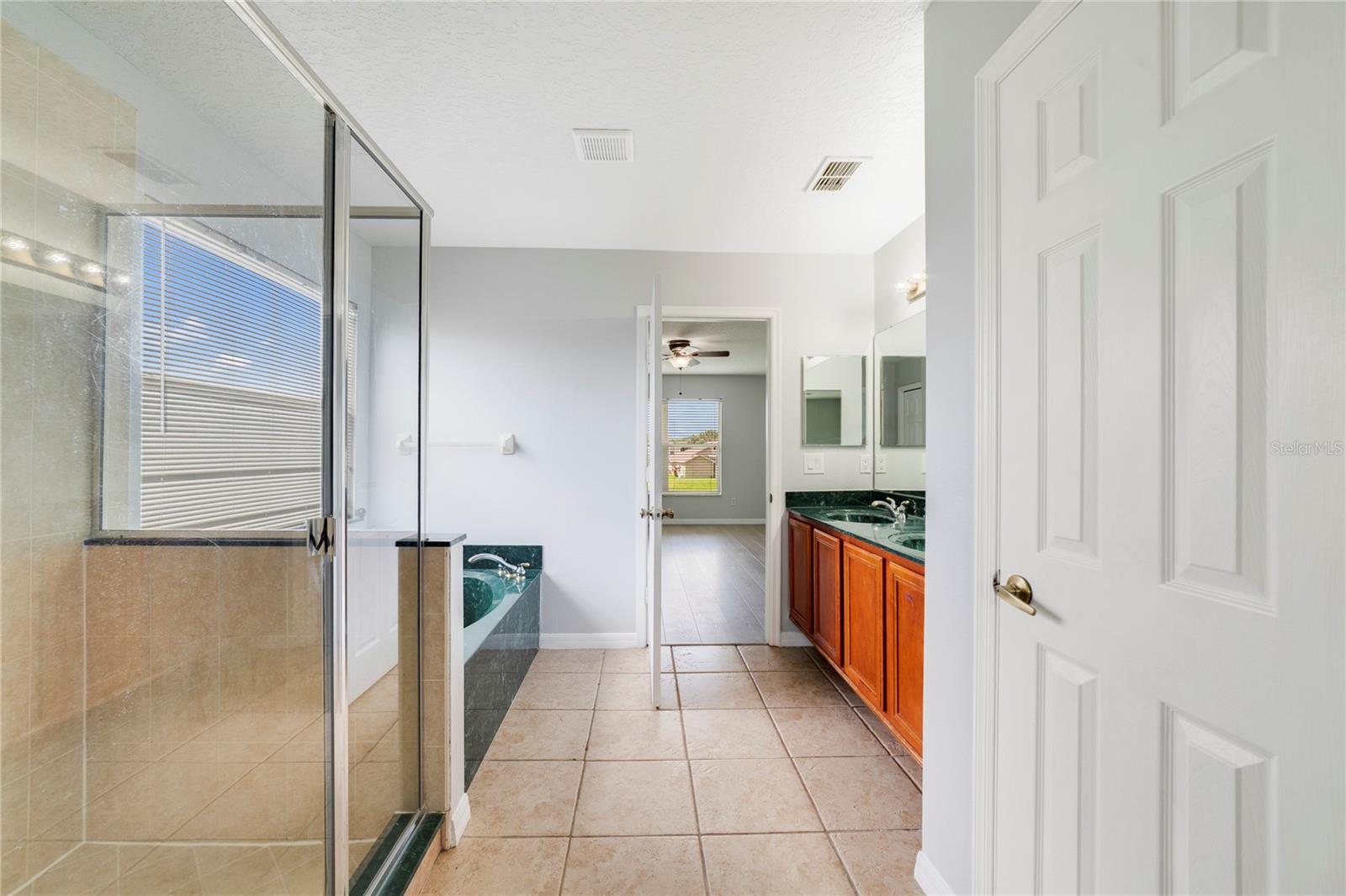Image 15 of 29 For 2298 The Oaks Boulevard