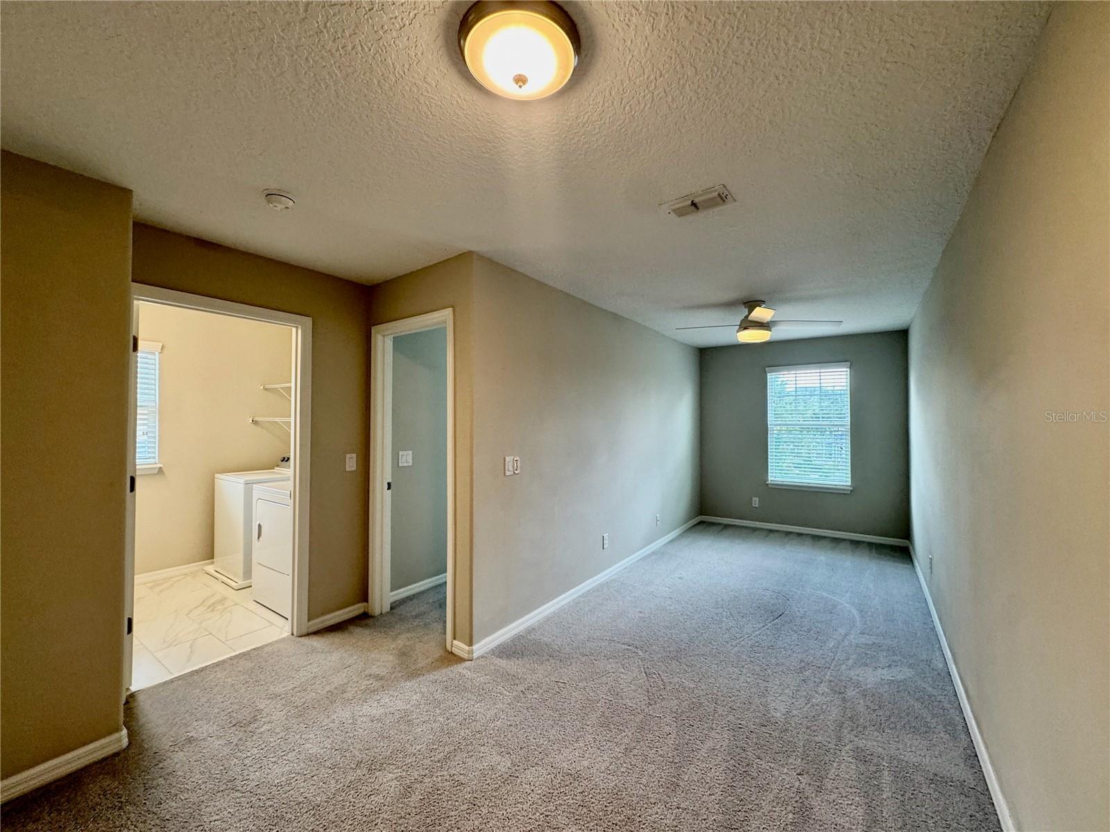Image 13 of 22 For 8620 Wellington Blue Ln
