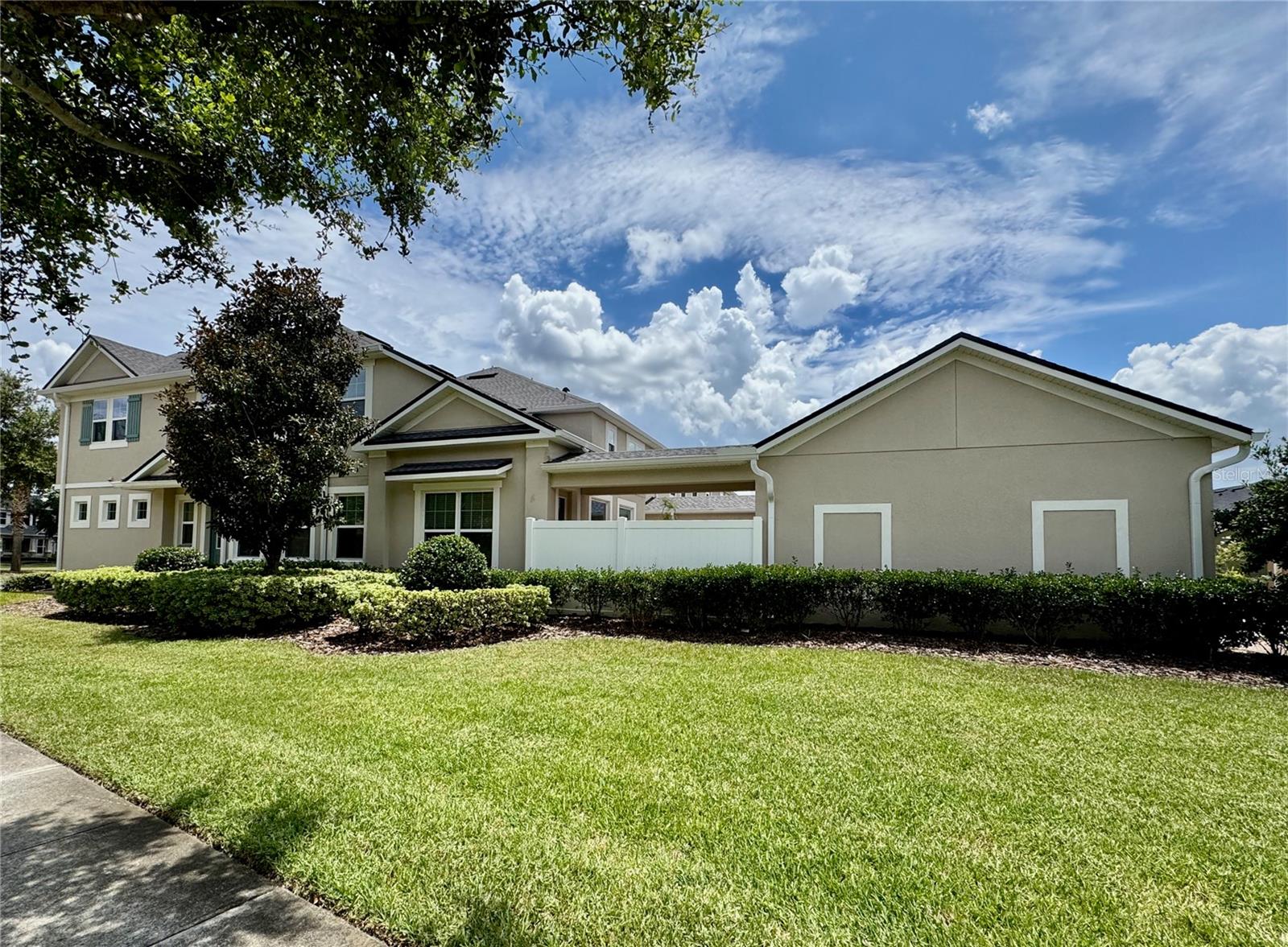 Image 3 of 22 For 8620 Wellington Blue Ln