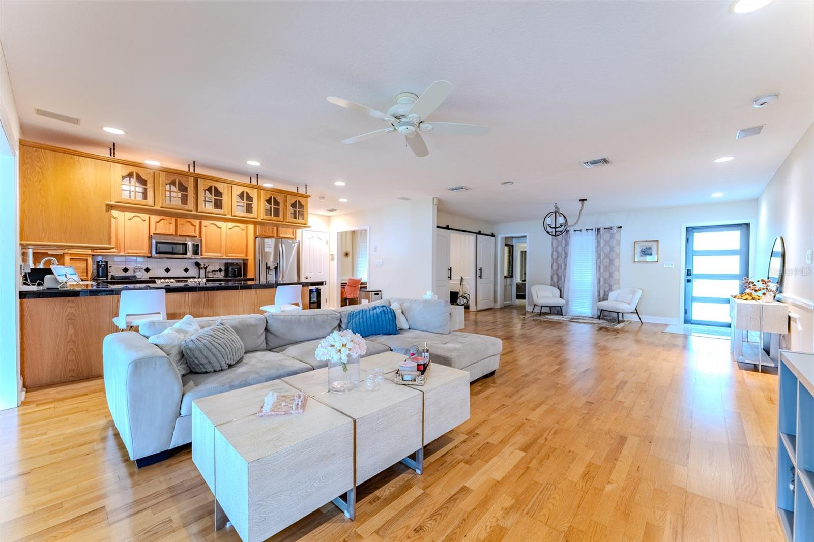 Image 6 of 12 For 5497 Alandale Court
