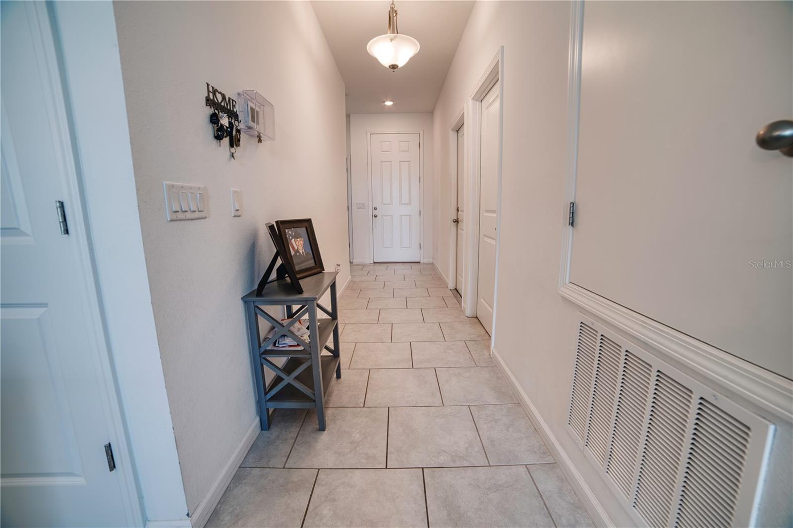 Image 6 of 39 For 1046 Wanderer Drive