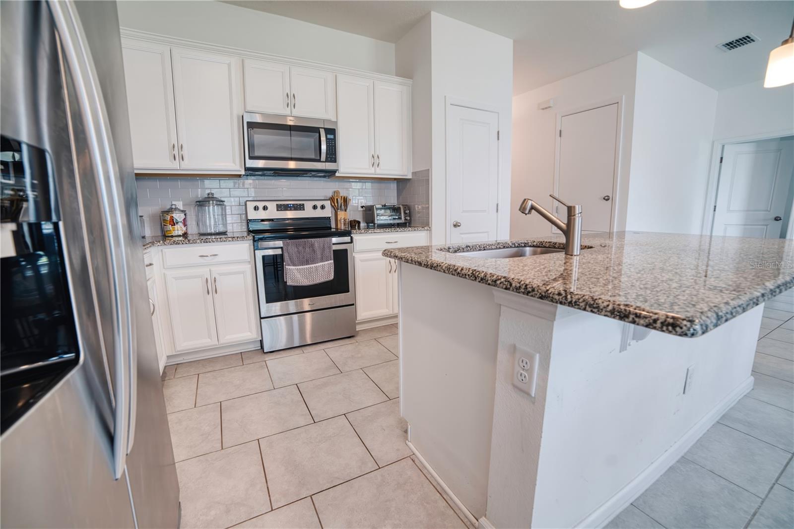 Image 8 of 39 For 1046 Wanderer Drive