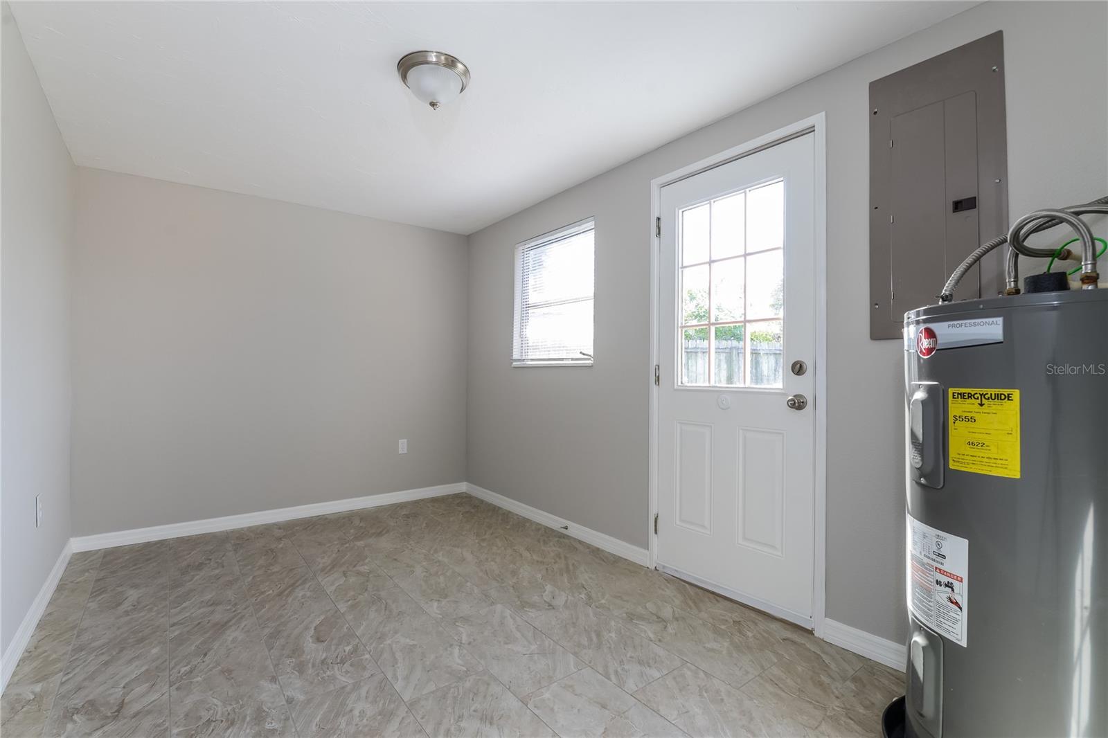 Image 13 of 16 For 2472 Waneta Drive