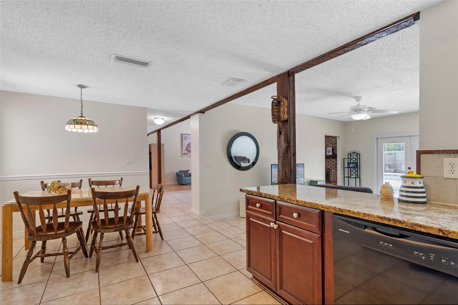 Image 16 of 53 For 5630 Spring Run Avenue