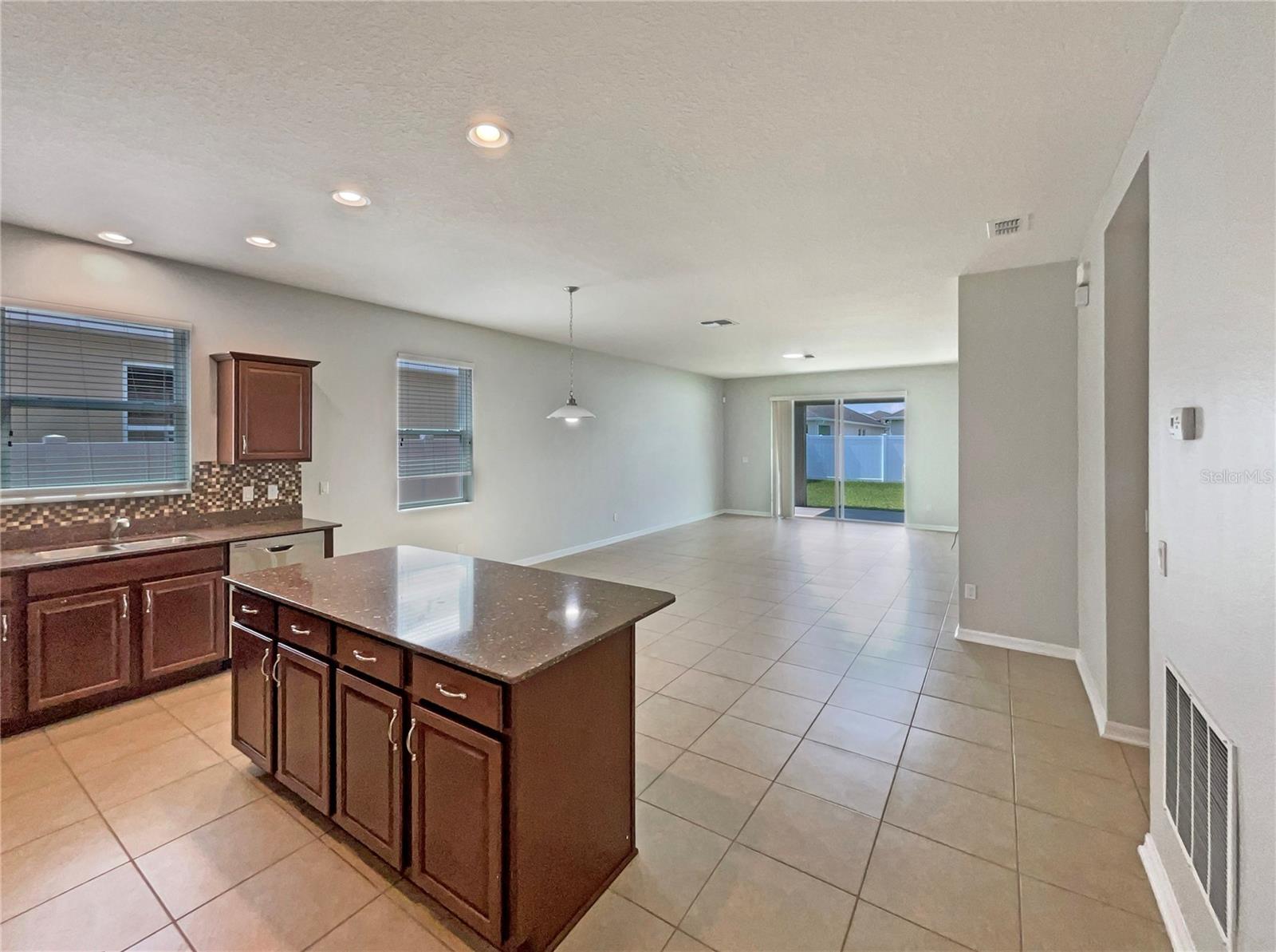 Image 11 of 31 For 2587 Isabela Terrace