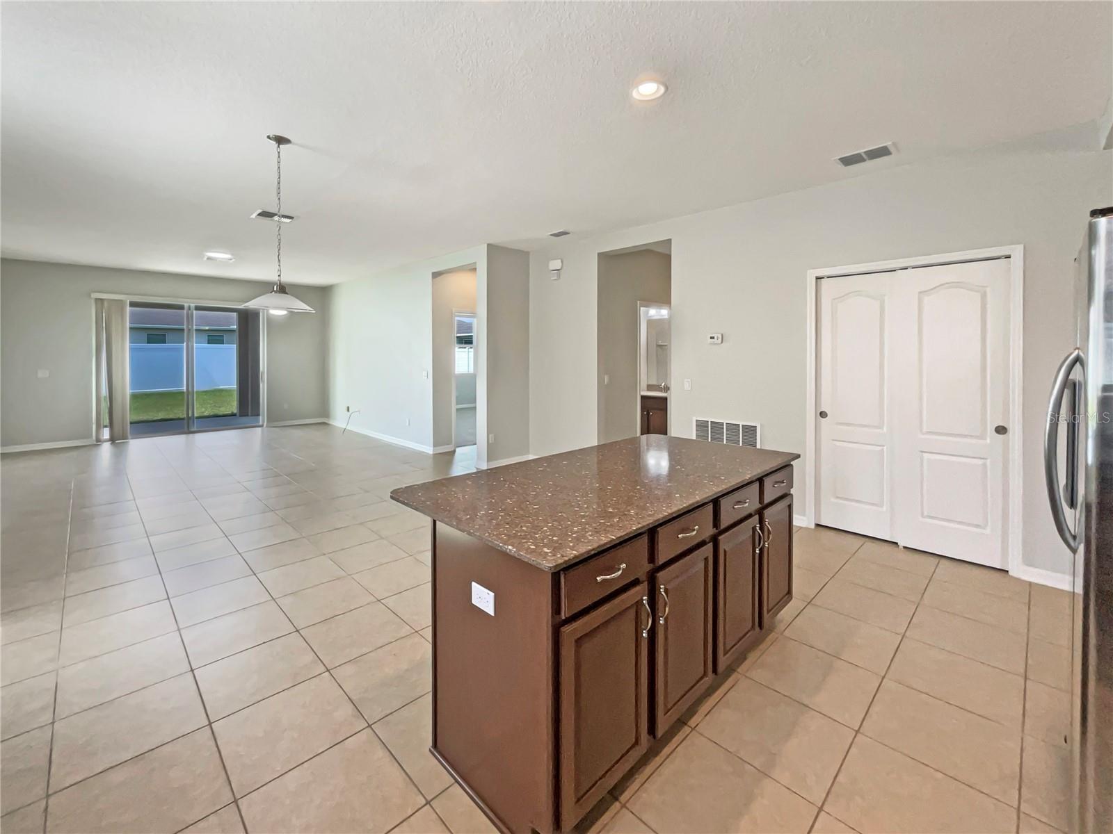 Image 17 of 31 For 2587 Isabela Terrace