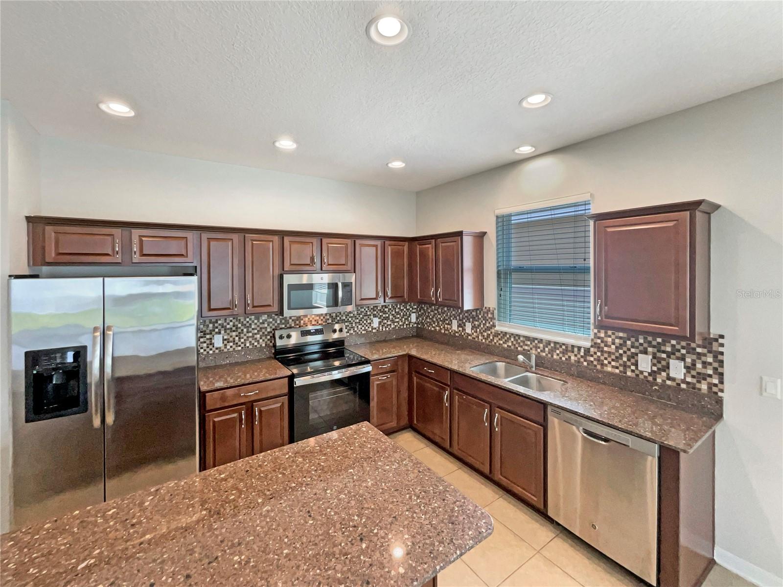 Image 6 of 31 For 2587 Isabela Terrace