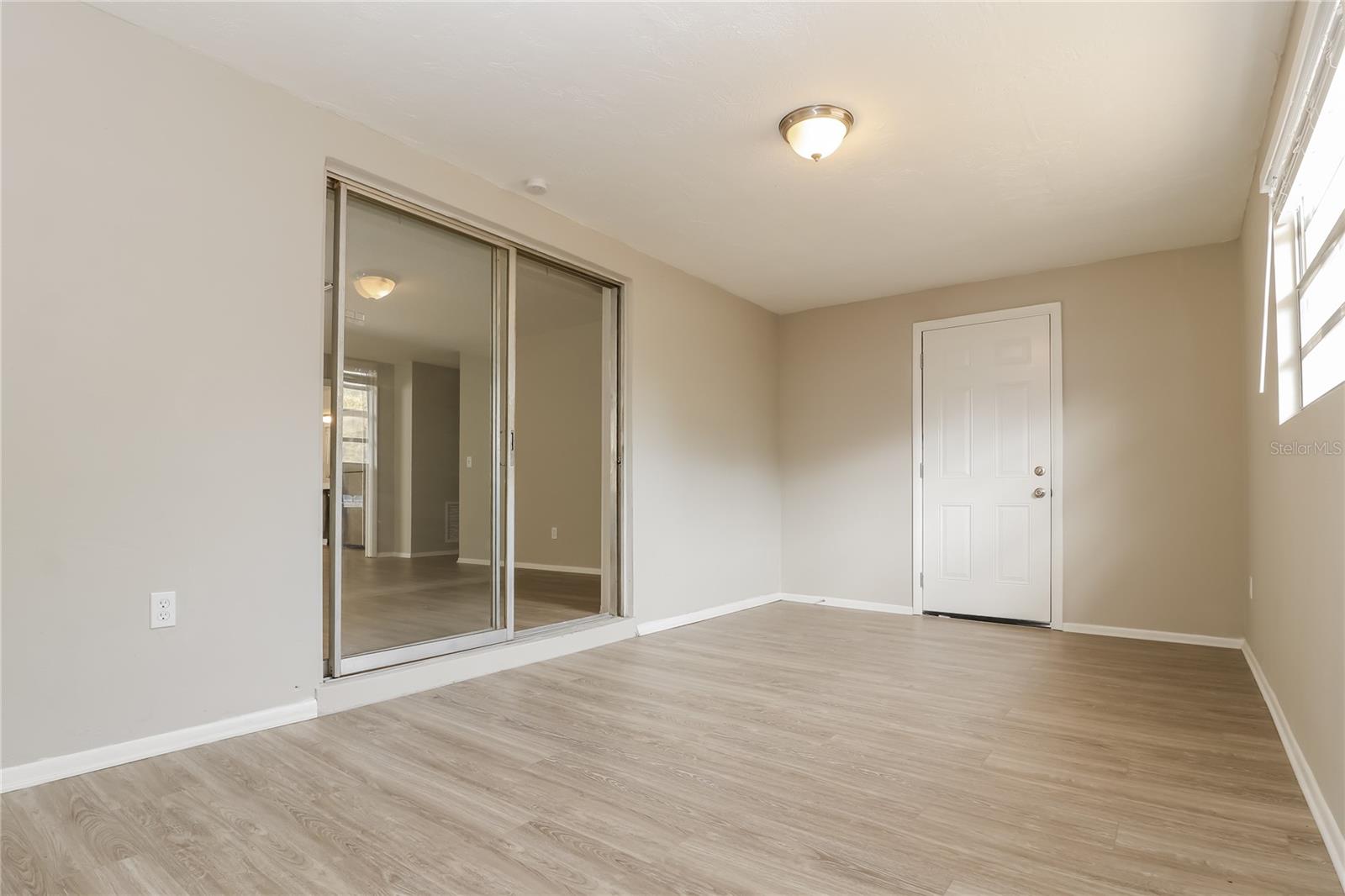 Image 14 of 16 For 2154 17th Terrace Sw