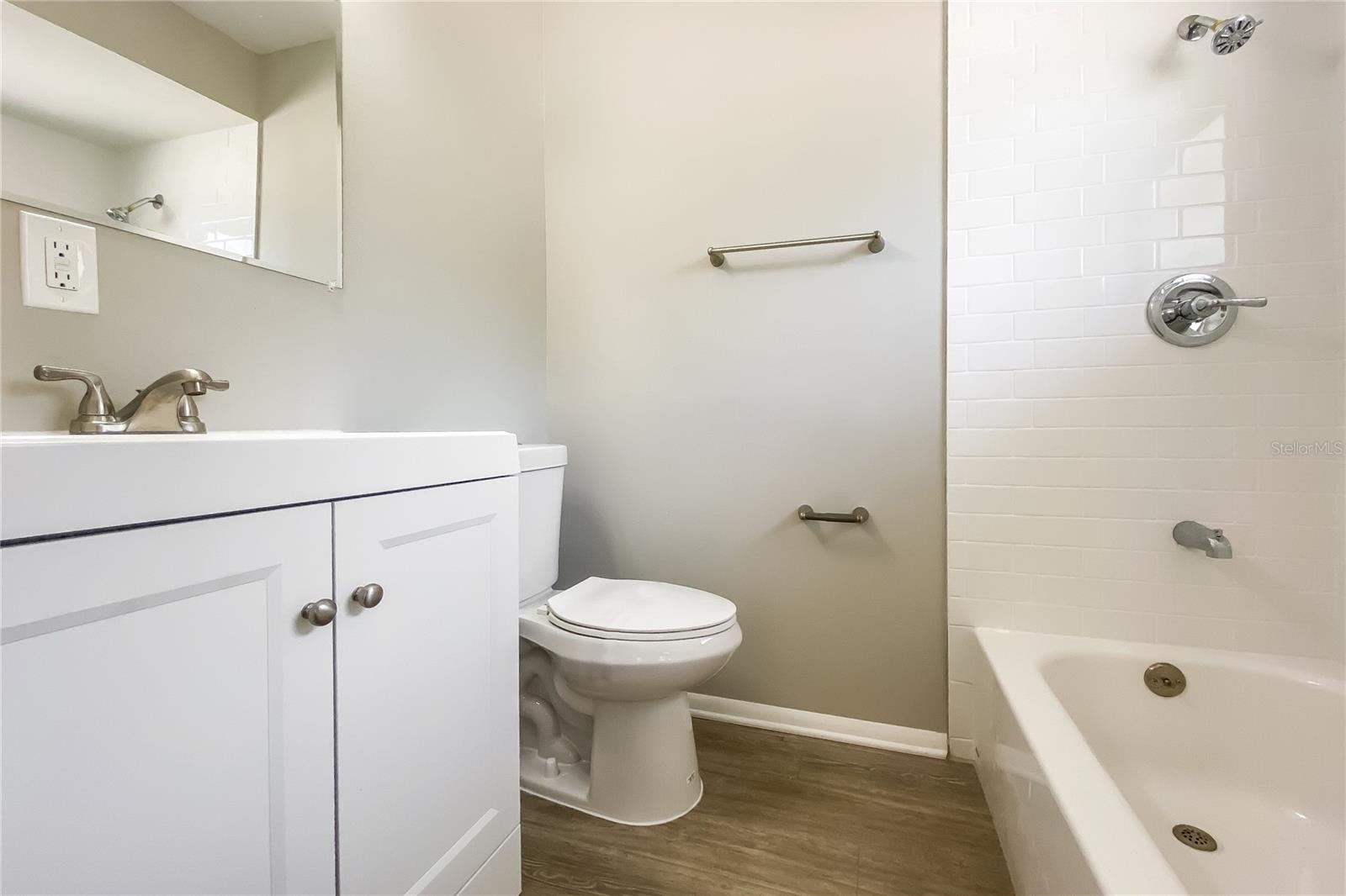 Image 15 of 16 For 2154 17th Terrace Sw