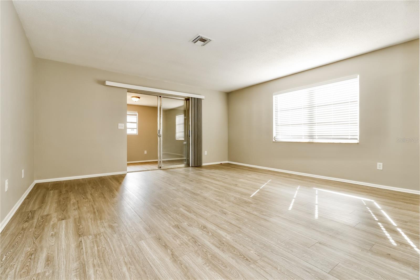 Image 6 of 16 For 2154 17th Terrace Sw