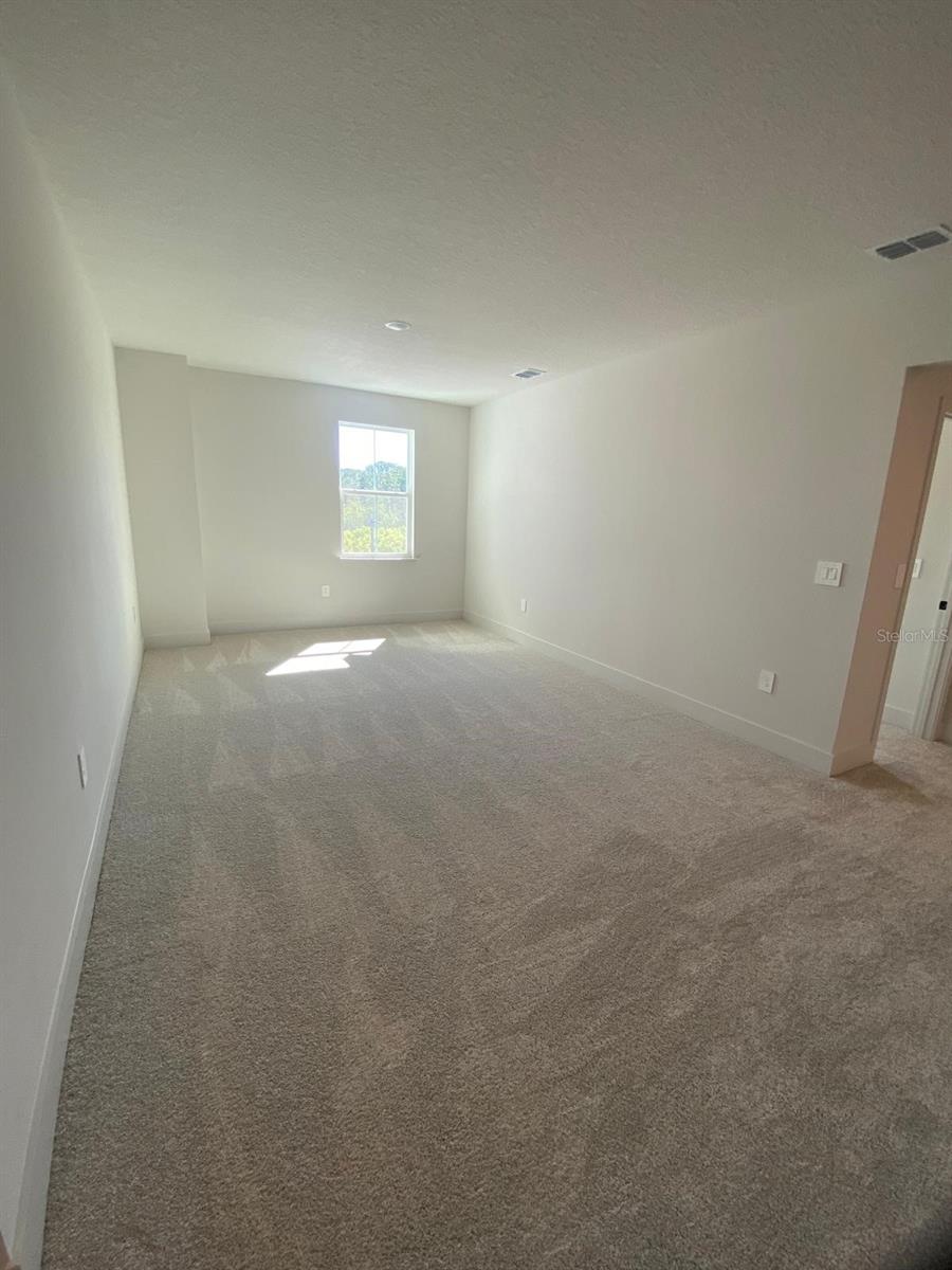 Image 9 of 15 For 9493 Emerald Berry Drive