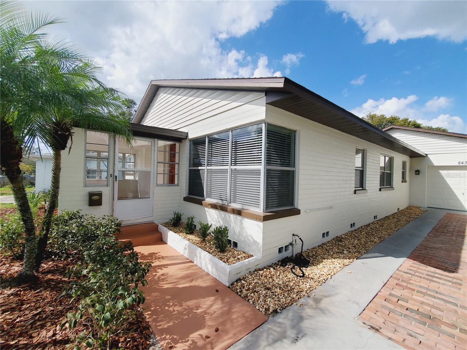 Image 2 of 33 For 843 Canovia Avenue